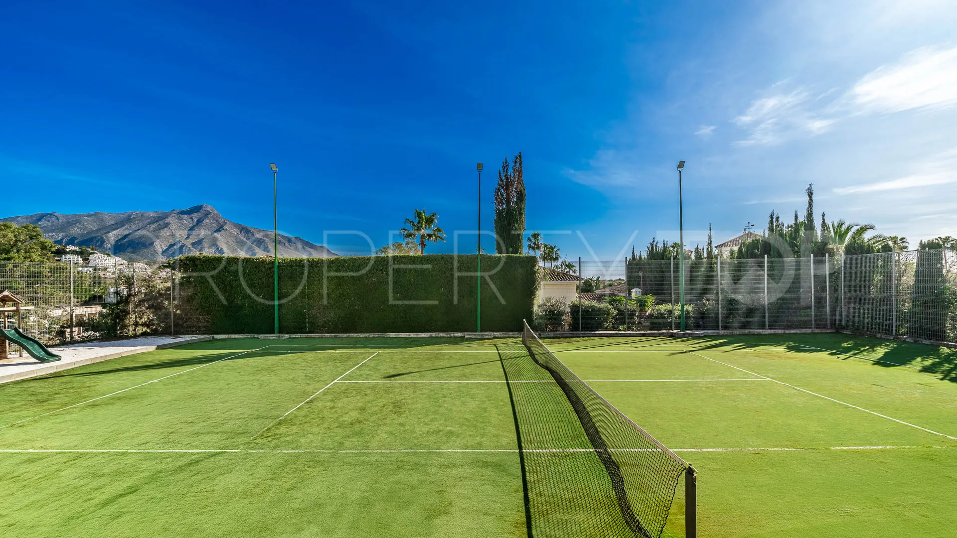For sale La Cerquilla villa with 7 bedrooms