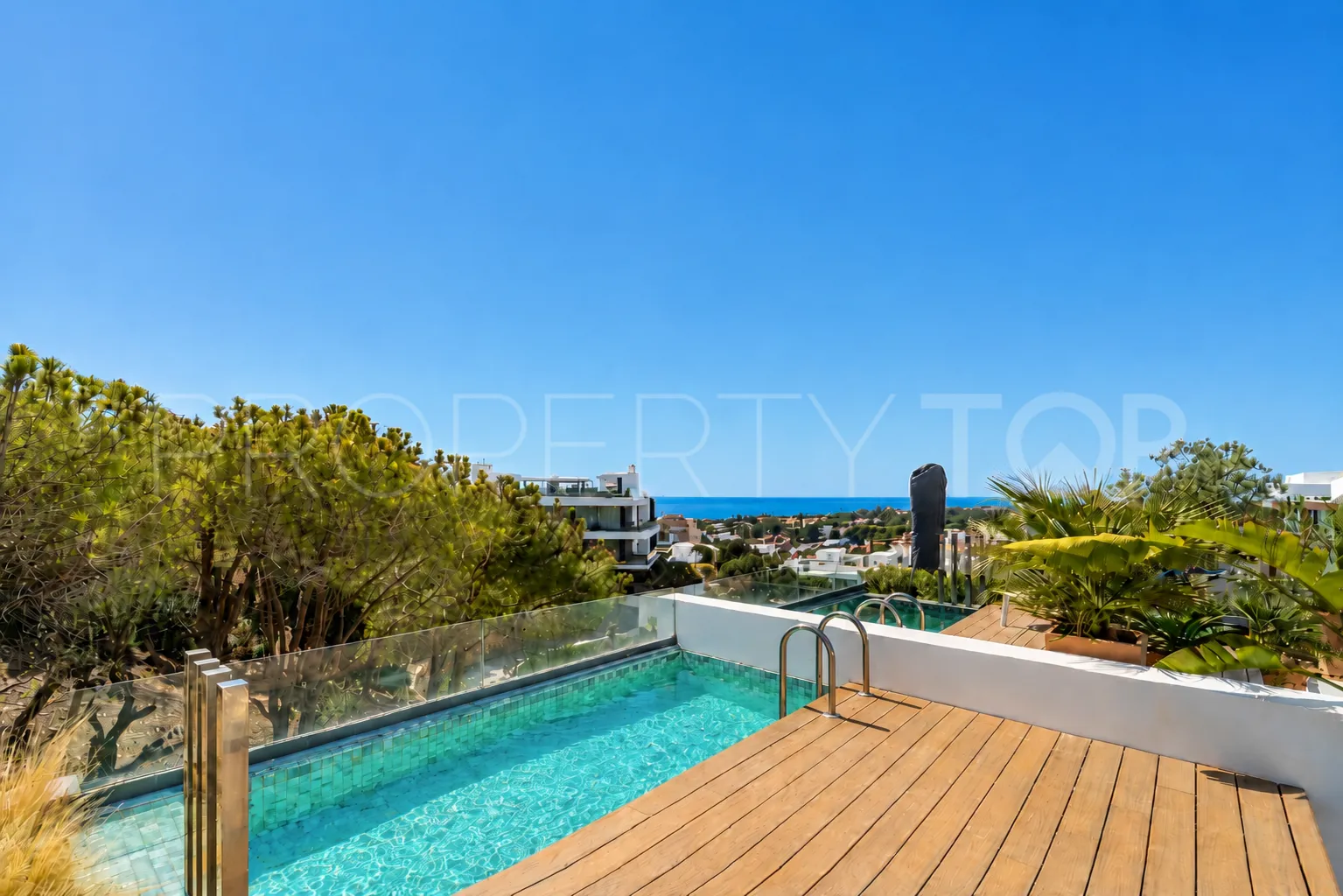 Penthouse for sale in Cabopino with 3 bedrooms