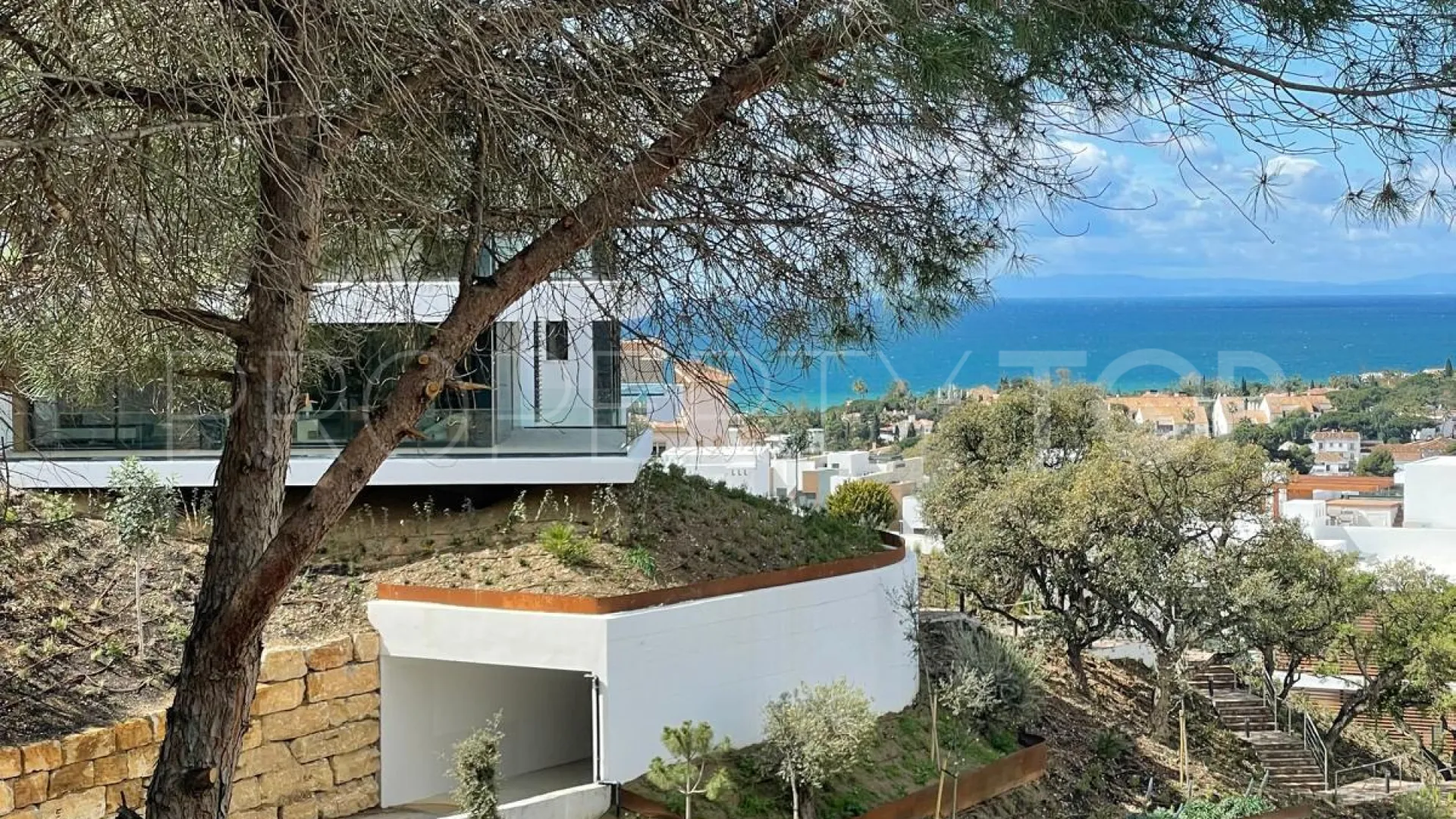 Penthouse for sale in Cabopino with 3 bedrooms