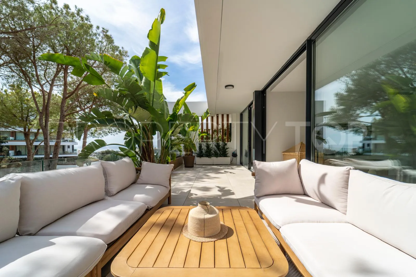 Penthouse for sale in Cabopino with 3 bedrooms