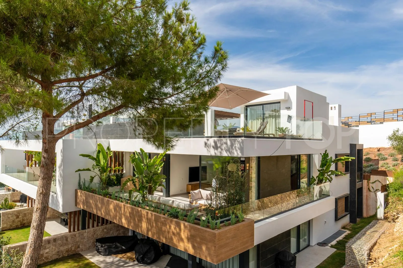 Penthouse for sale in Cabopino with 3 bedrooms