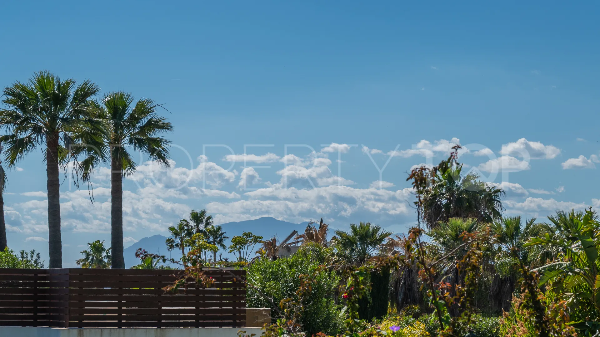 For sale 3 bedrooms bungalow in Los Monteros
