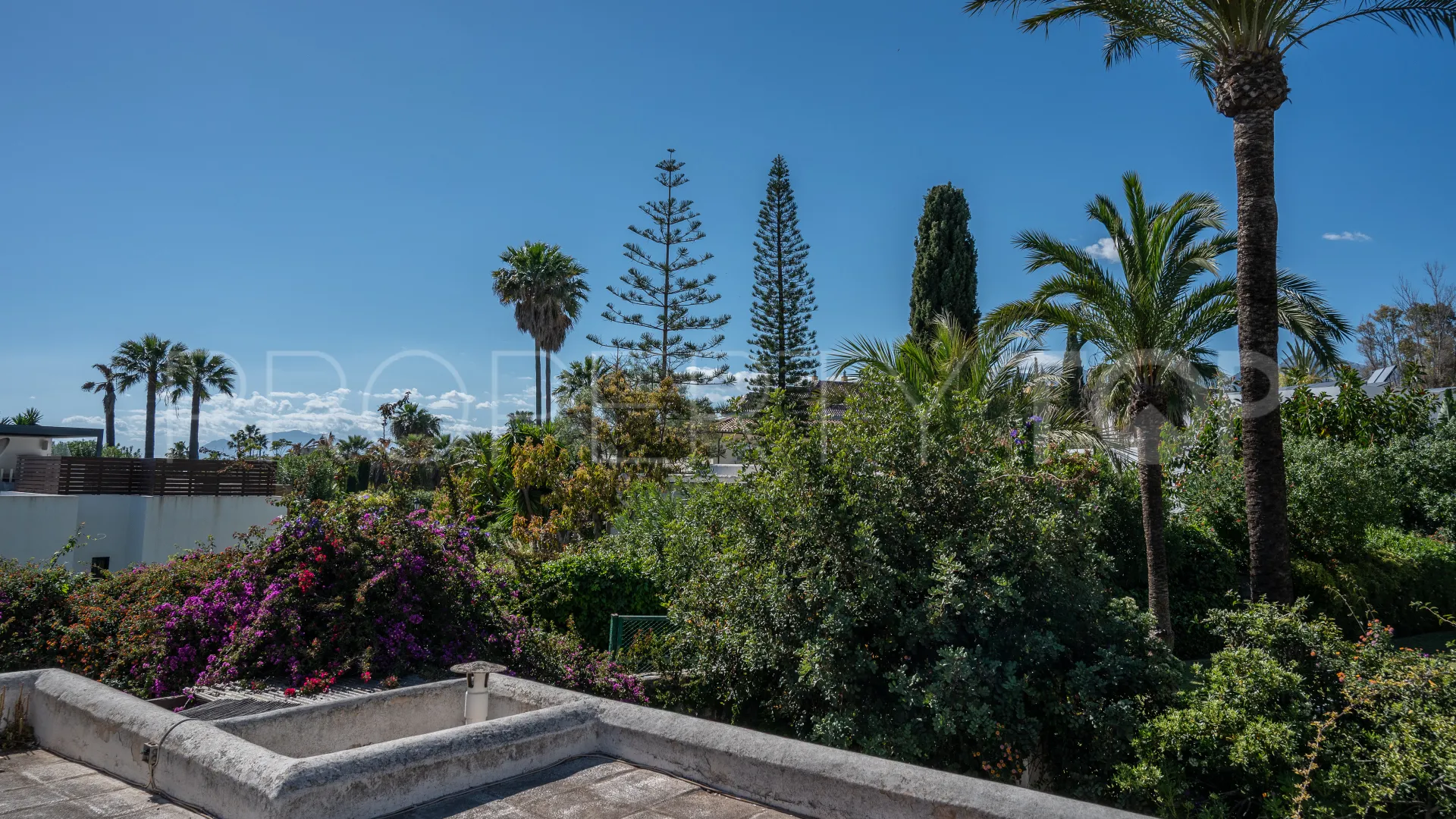 For sale 3 bedrooms bungalow in Los Monteros