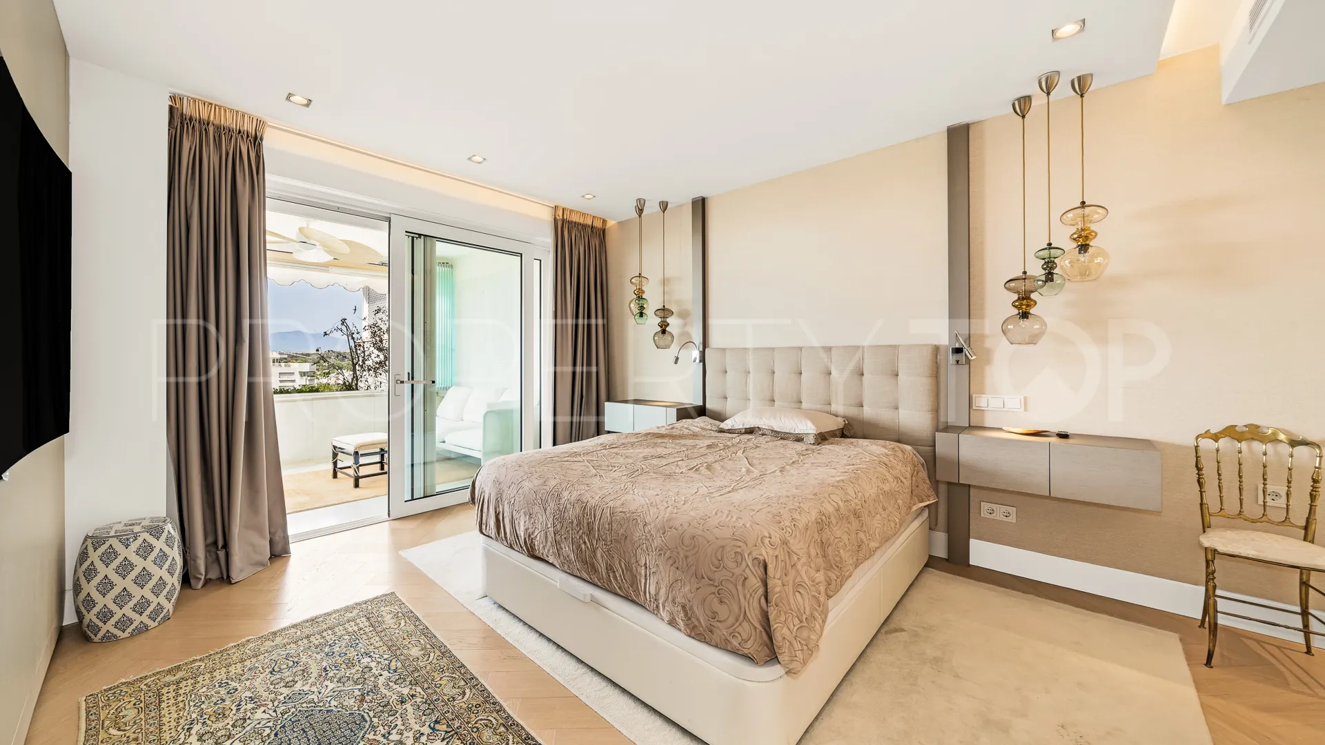 Se vende Ático de 2 dormitorios en Beach Side Golden Mile
