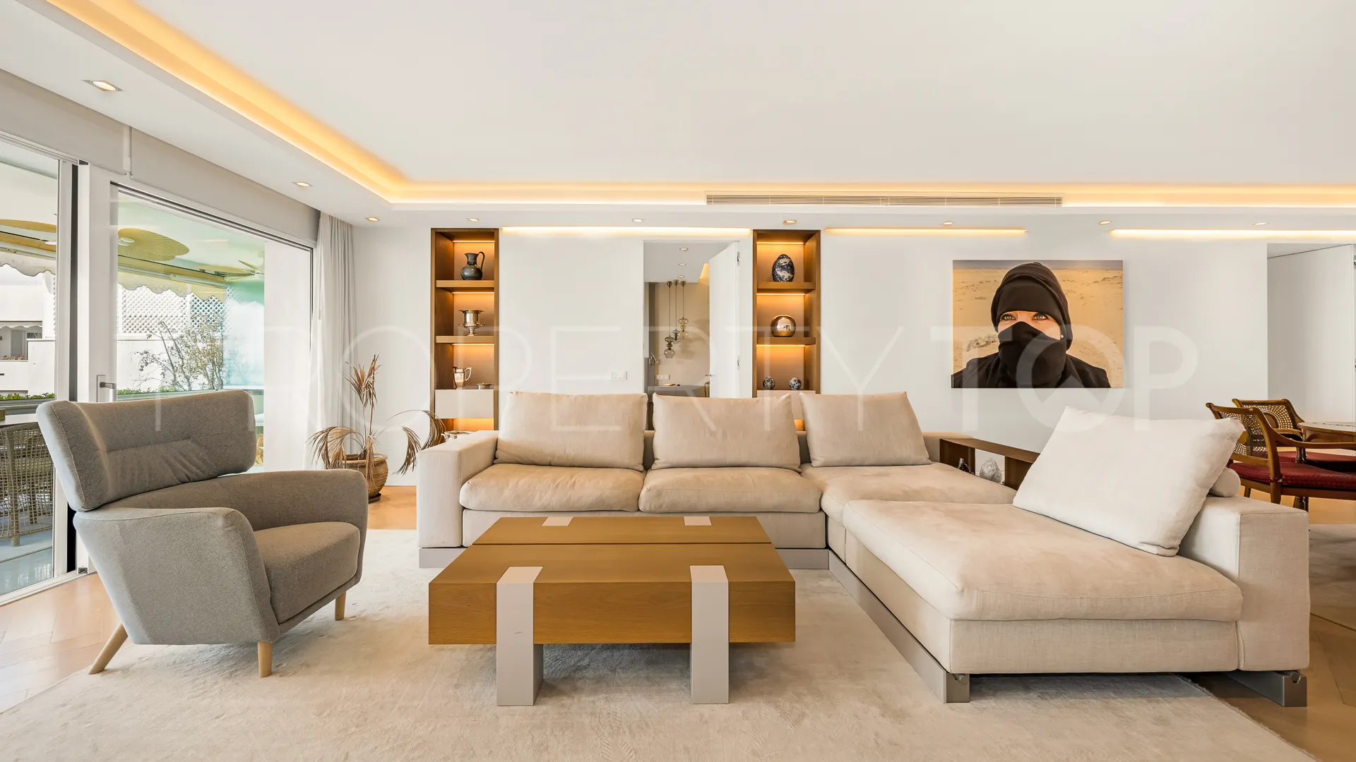 Se vende Ático de 2 dormitorios en Beach Side Golden Mile