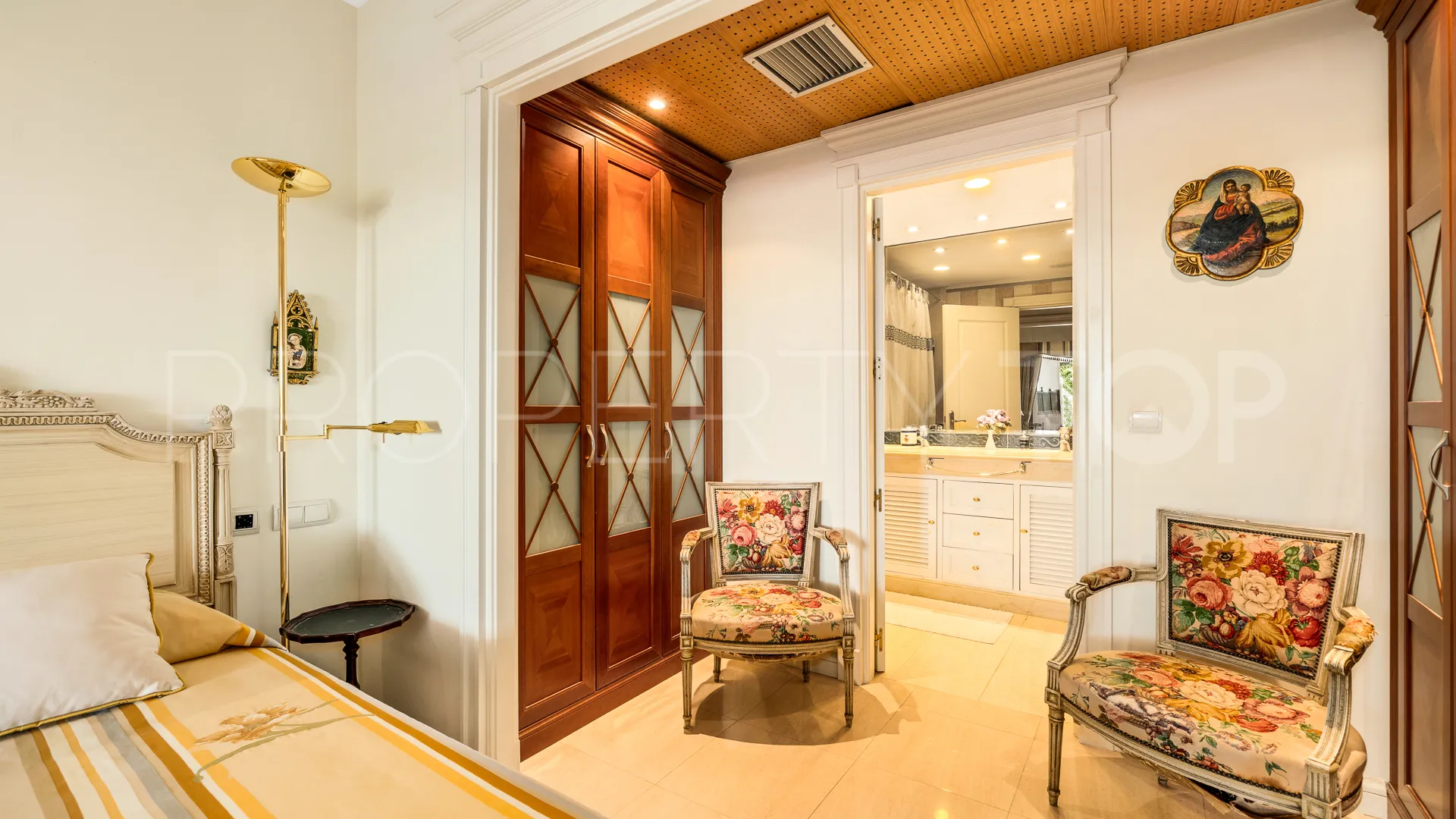 2 bedrooms Beach Side Golden Mile apartment for sale