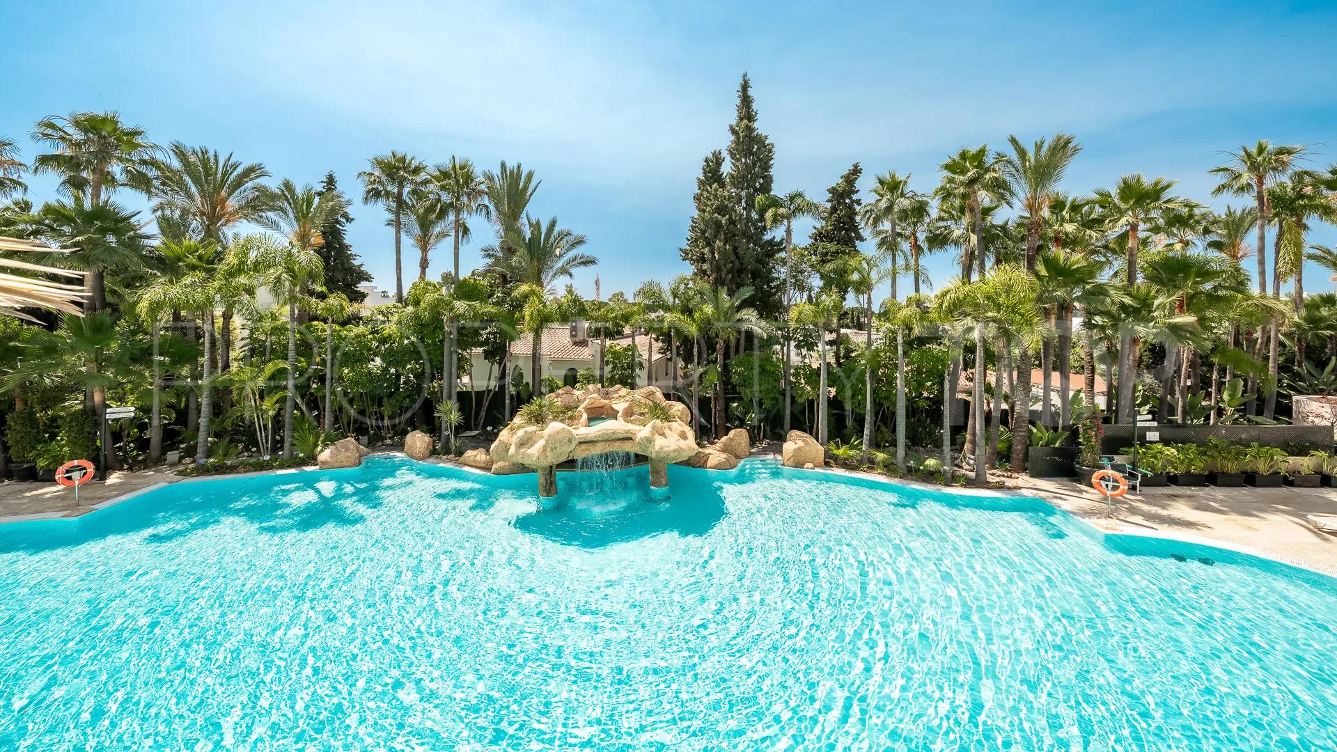 2 bedrooms Beach Side Golden Mile apartment for sale