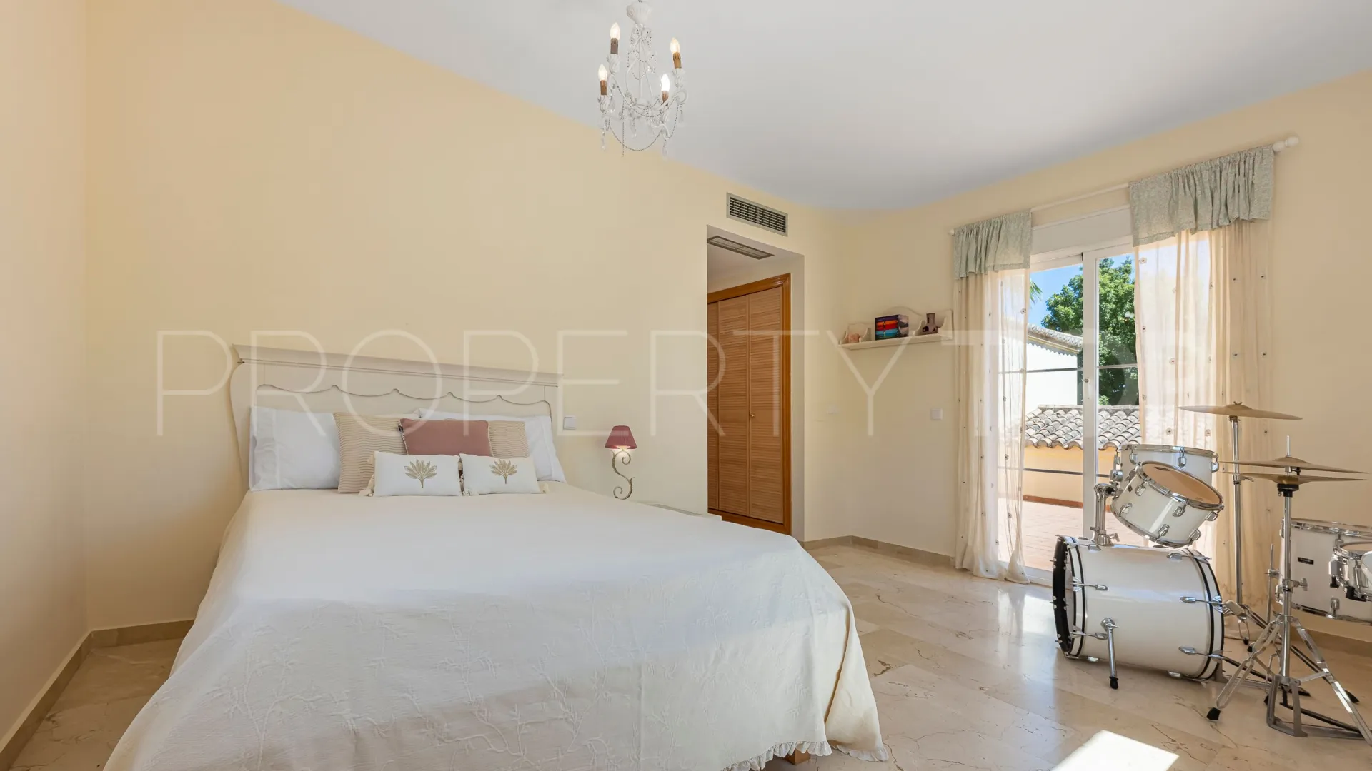 Guadalmina Alta, villa con 7 dormitorios en venta