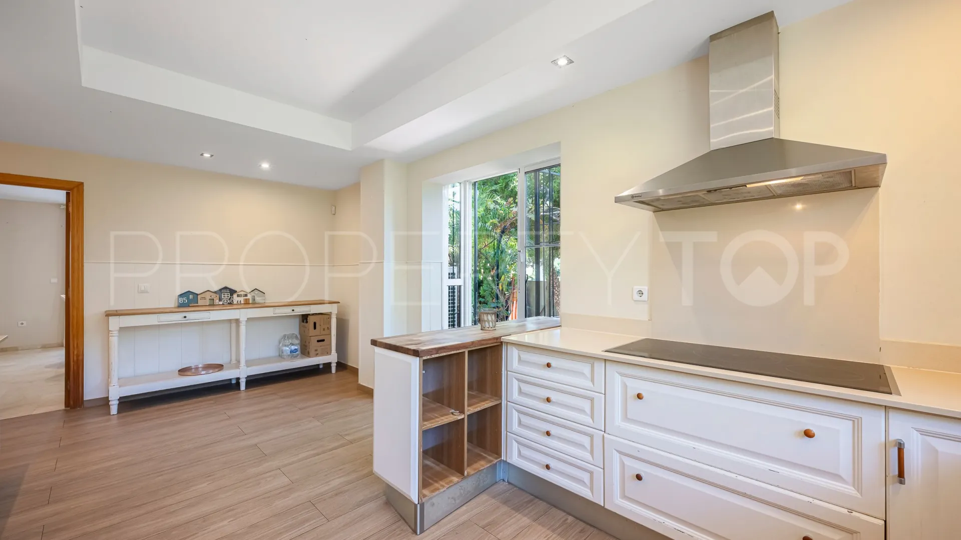 Guadalmina Alta, villa con 7 dormitorios en venta