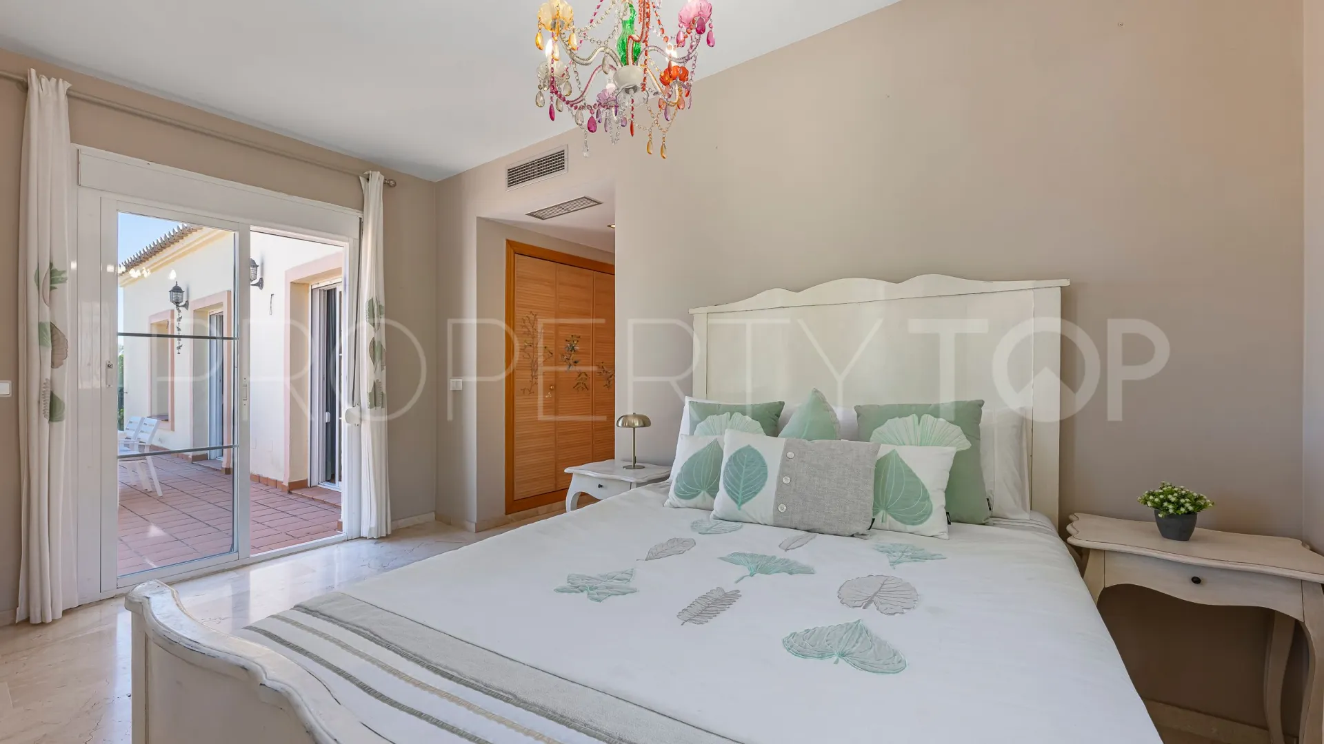 Guadalmina Alta, villa con 7 dormitorios en venta