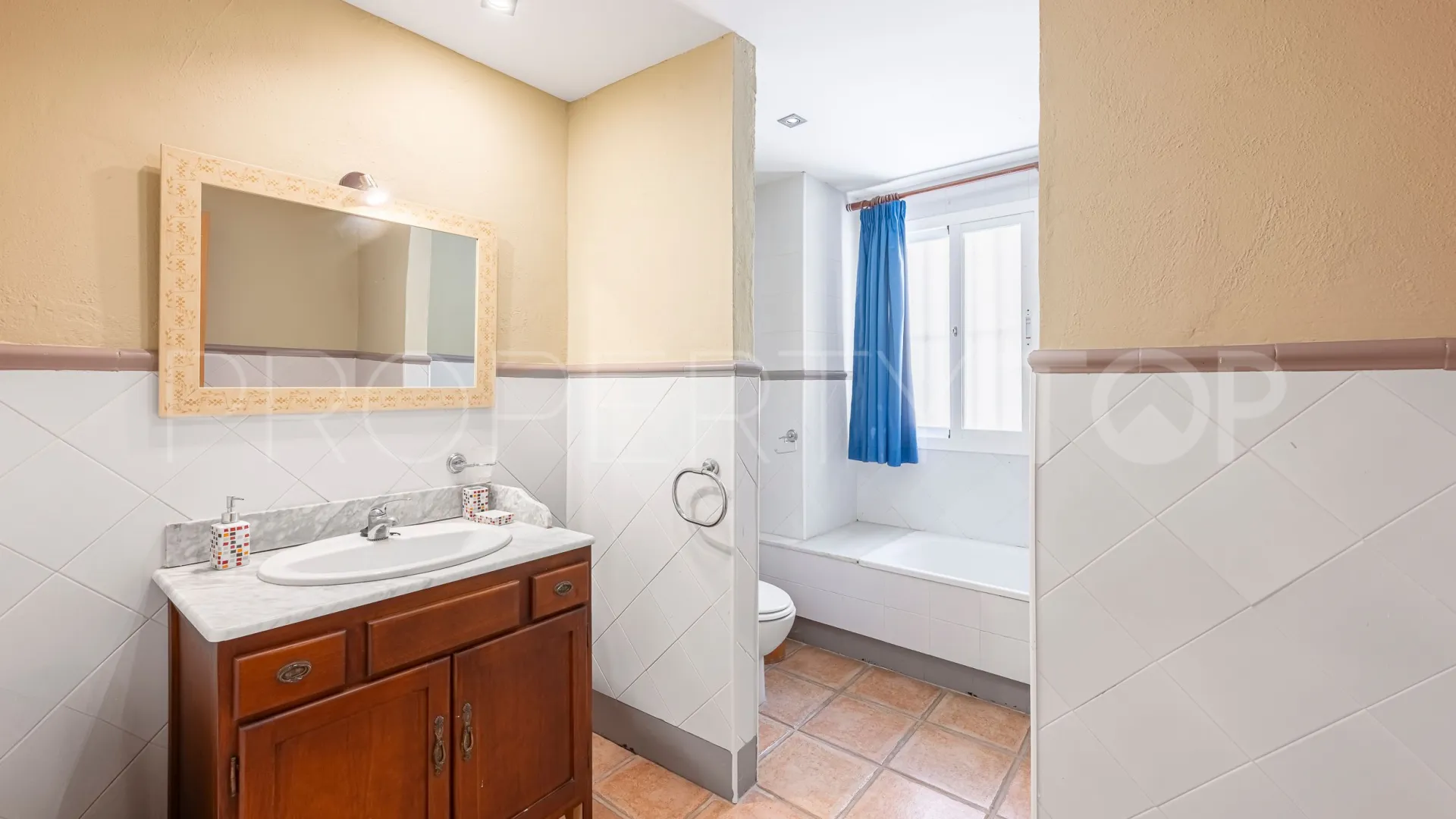 Guadalmina Alta, villa con 7 dormitorios en venta