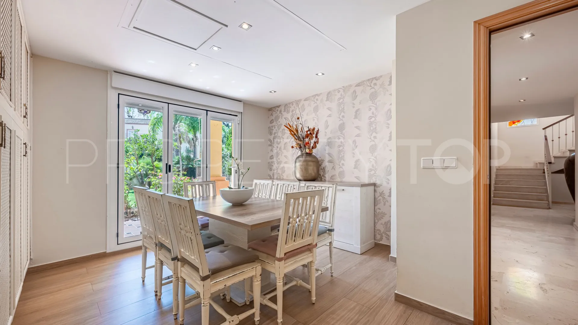 Guadalmina Alta, villa con 7 dormitorios en venta
