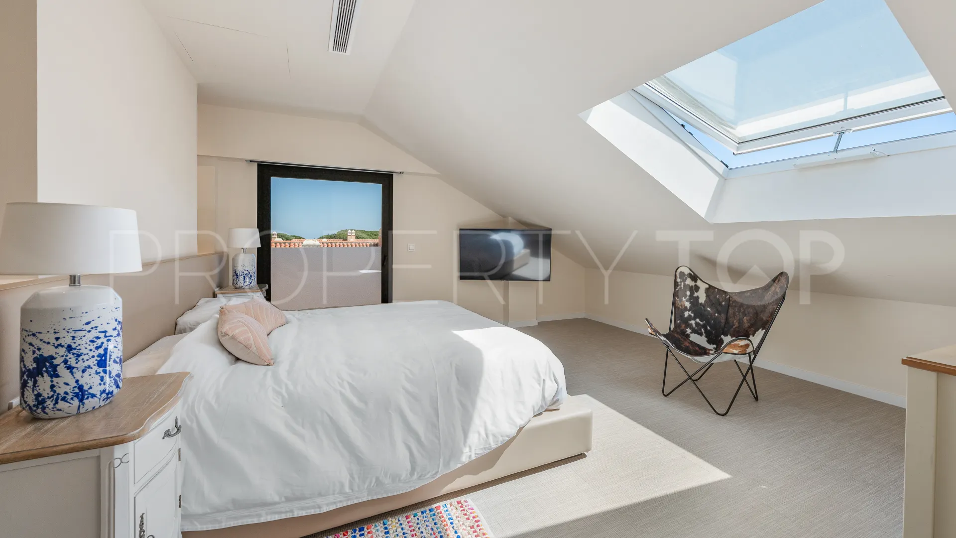 For sale Marbesa penthouse with 3 bedrooms
