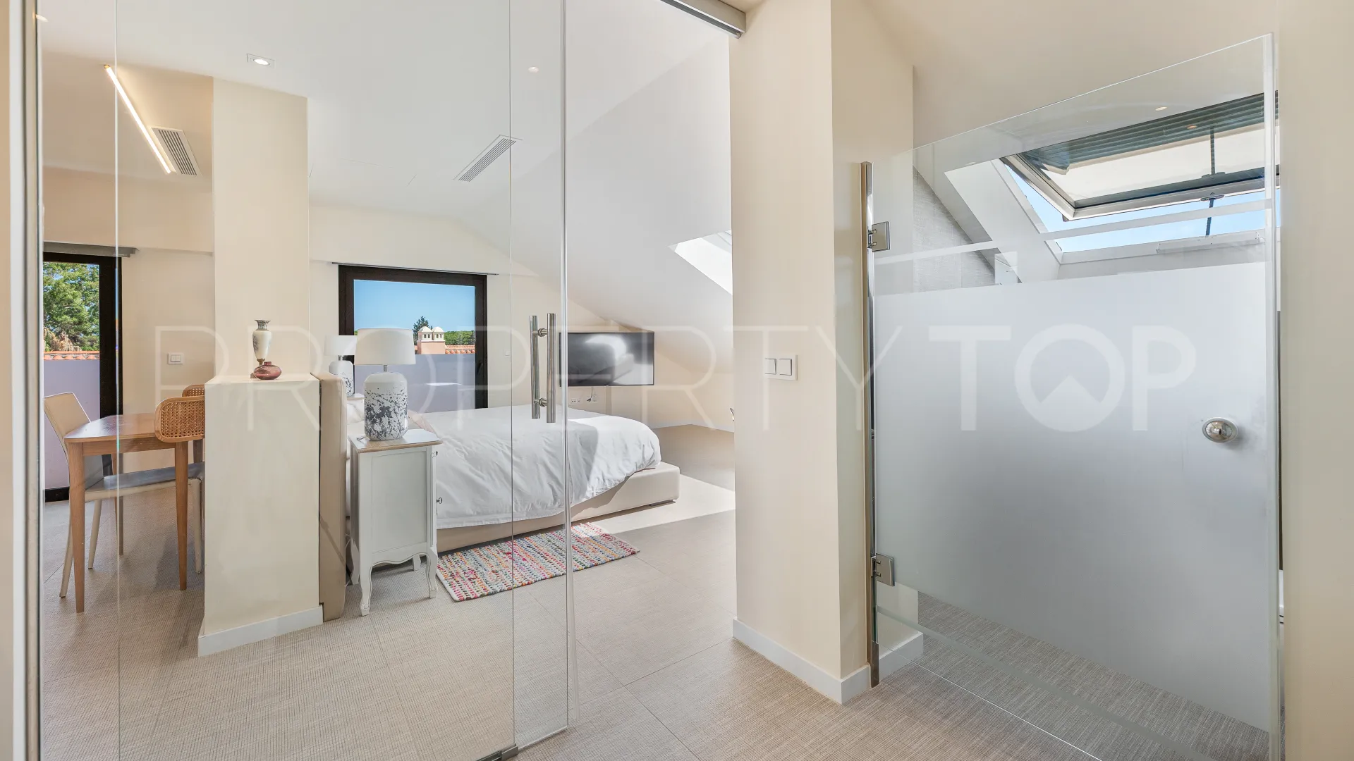 For sale Marbesa penthouse with 3 bedrooms