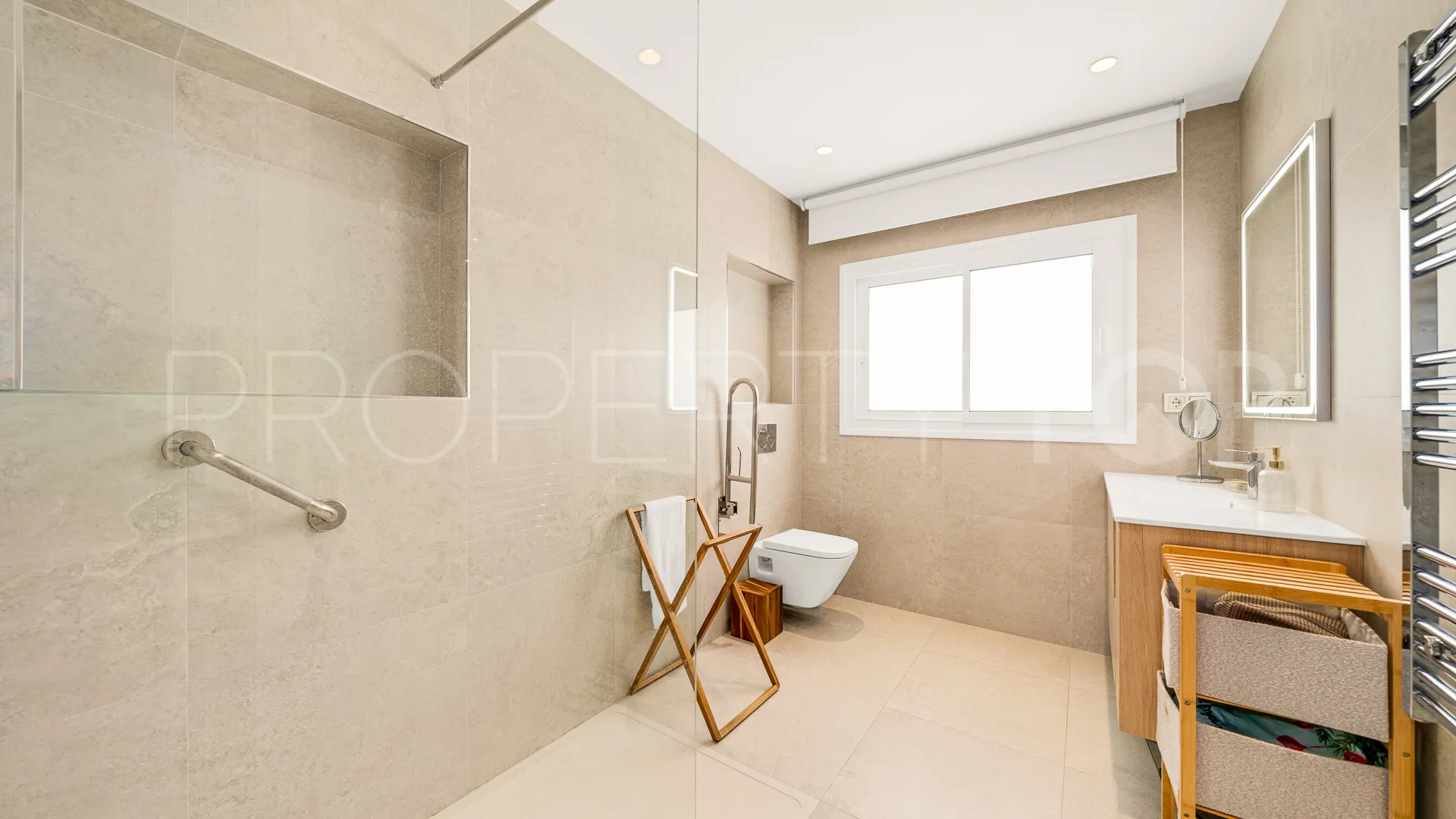 For sale Marbella City villa with 5 bedrooms