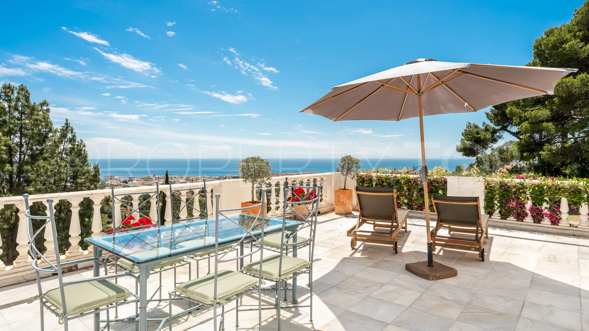 For sale Marbella City villa with 5 bedrooms