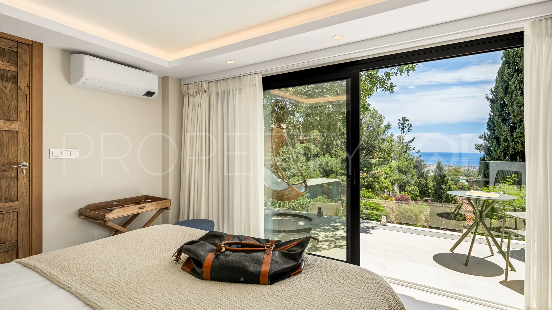 For sale Marbella City villa with 5 bedrooms