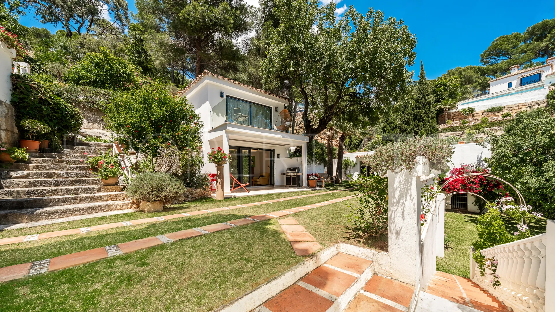 For sale Marbella City villa with 5 bedrooms
