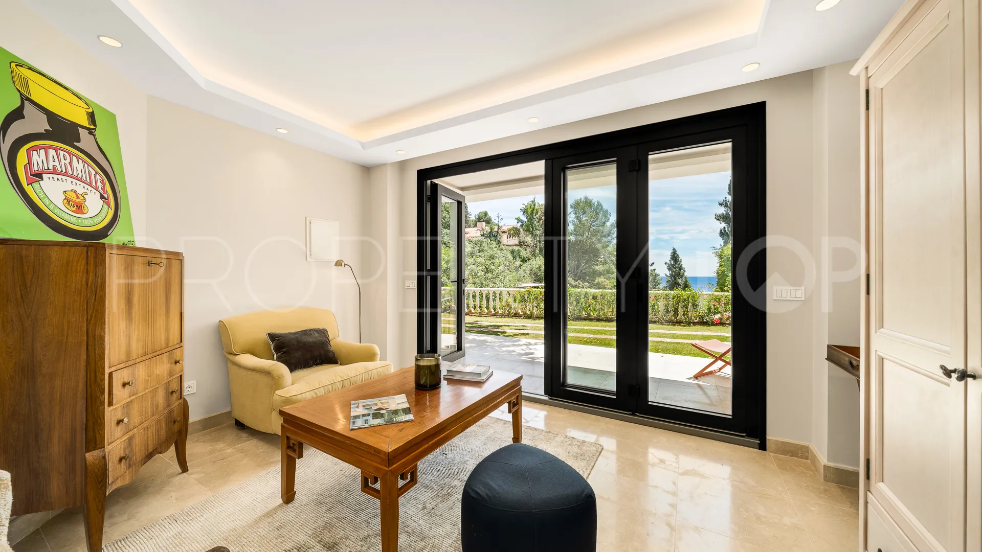 For sale Marbella City villa with 5 bedrooms