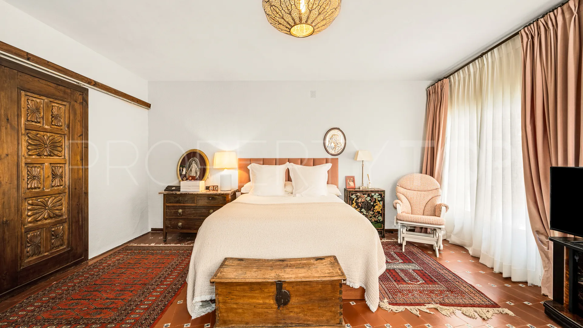 For sale Marbella City villa with 5 bedrooms