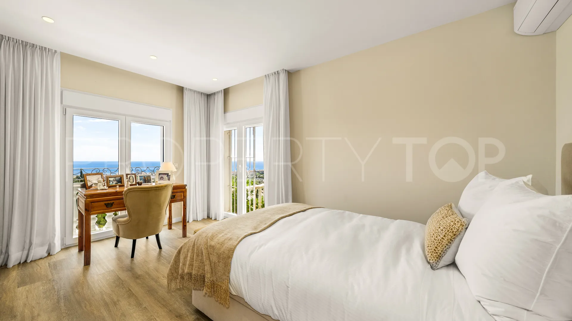 For sale Marbella City villa with 5 bedrooms