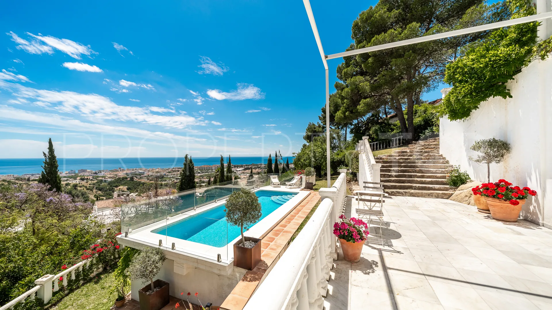 For sale Marbella City villa with 5 bedrooms