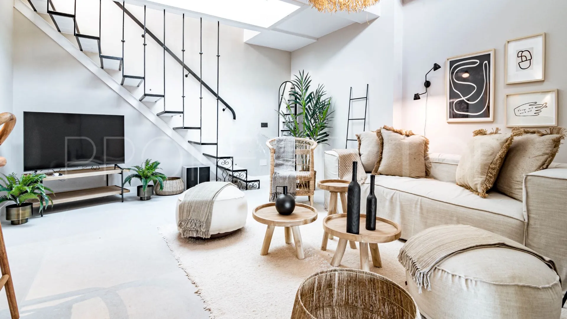 Buy town house in Nueva Andalucia