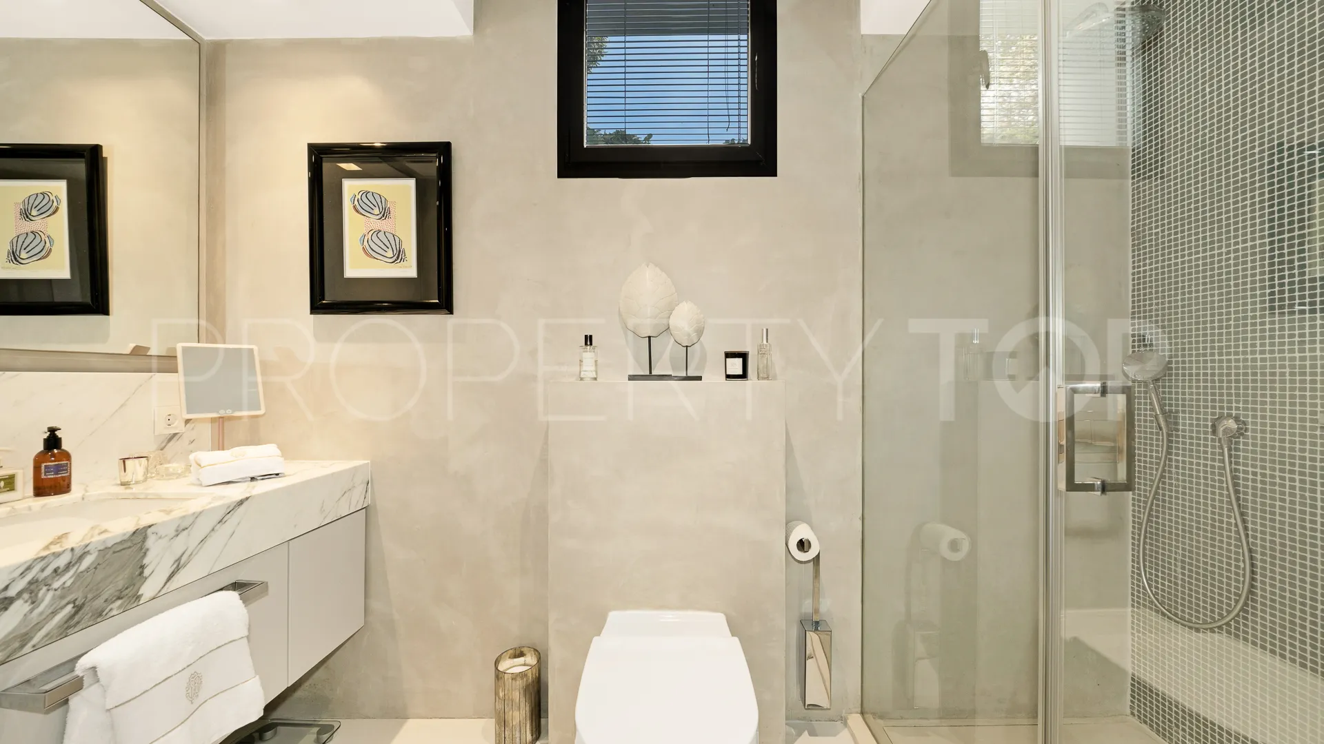 For sale house in Marbesa