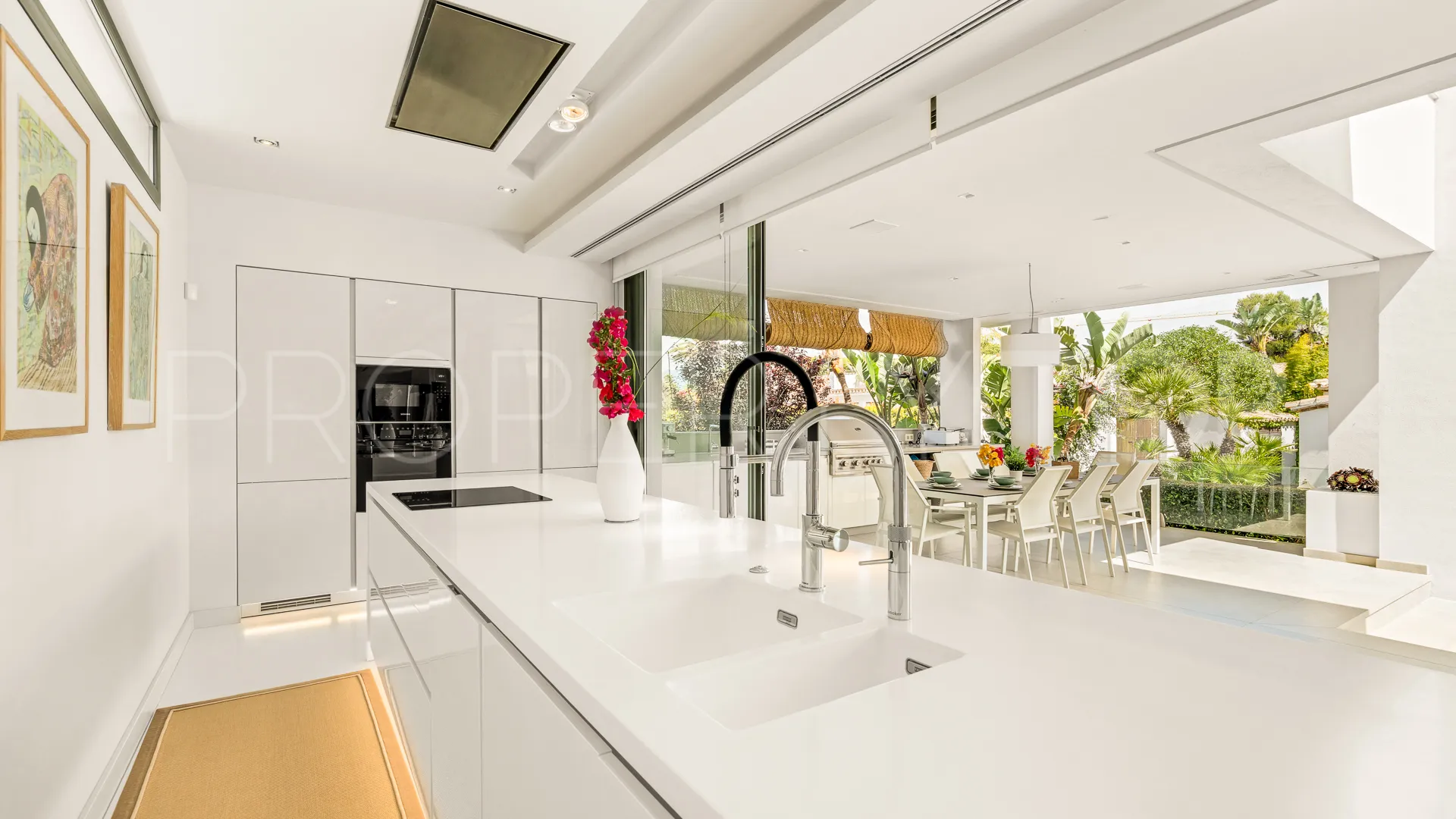 For sale house in Marbesa