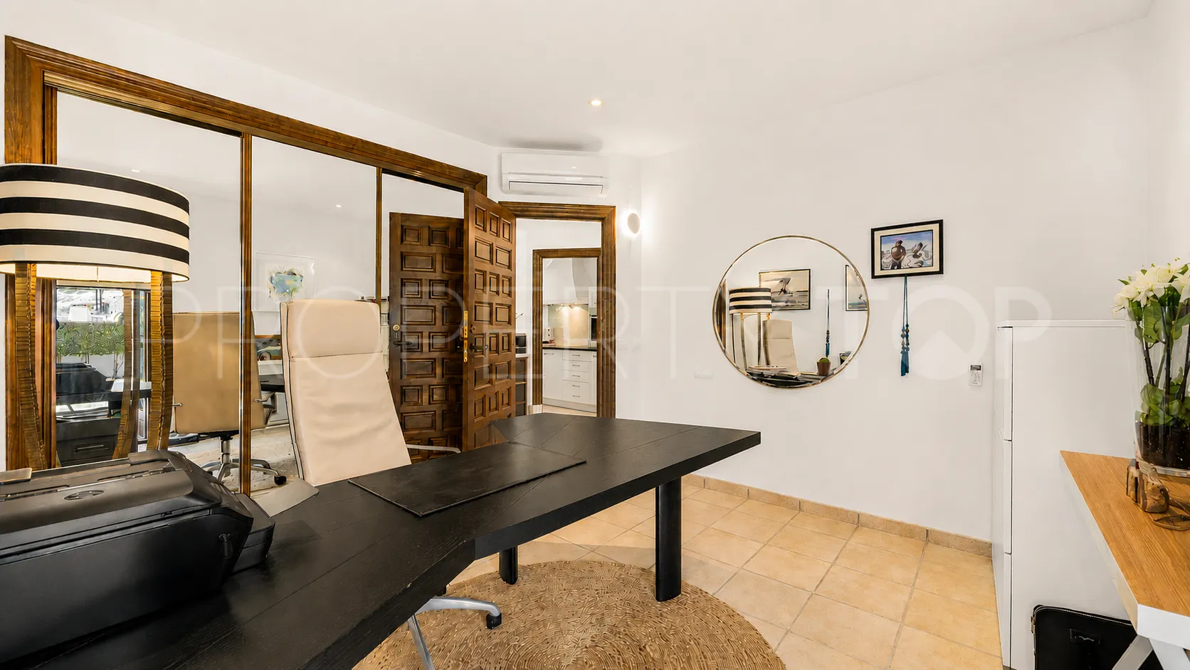 For sale house in Marbesa