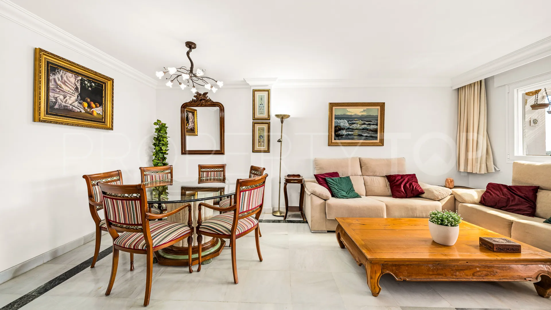 Ático en venta de 4 dormitorios en Marbella Golden Mile