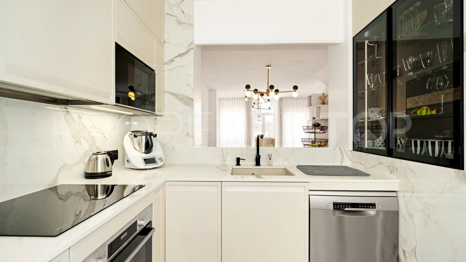 For sale 2 bedrooms duplex in Beach Side Golden Mile