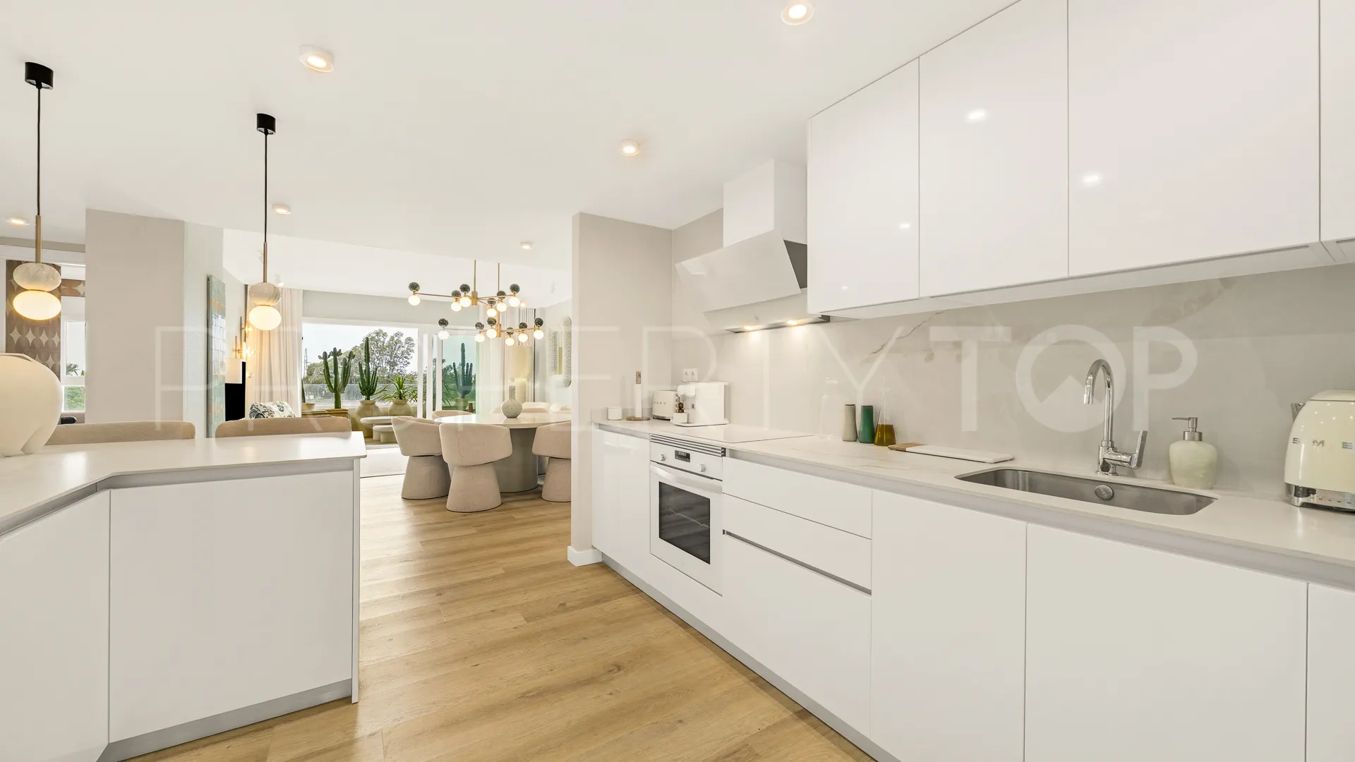 For sale apartment with 3 bedrooms in Las Brisas