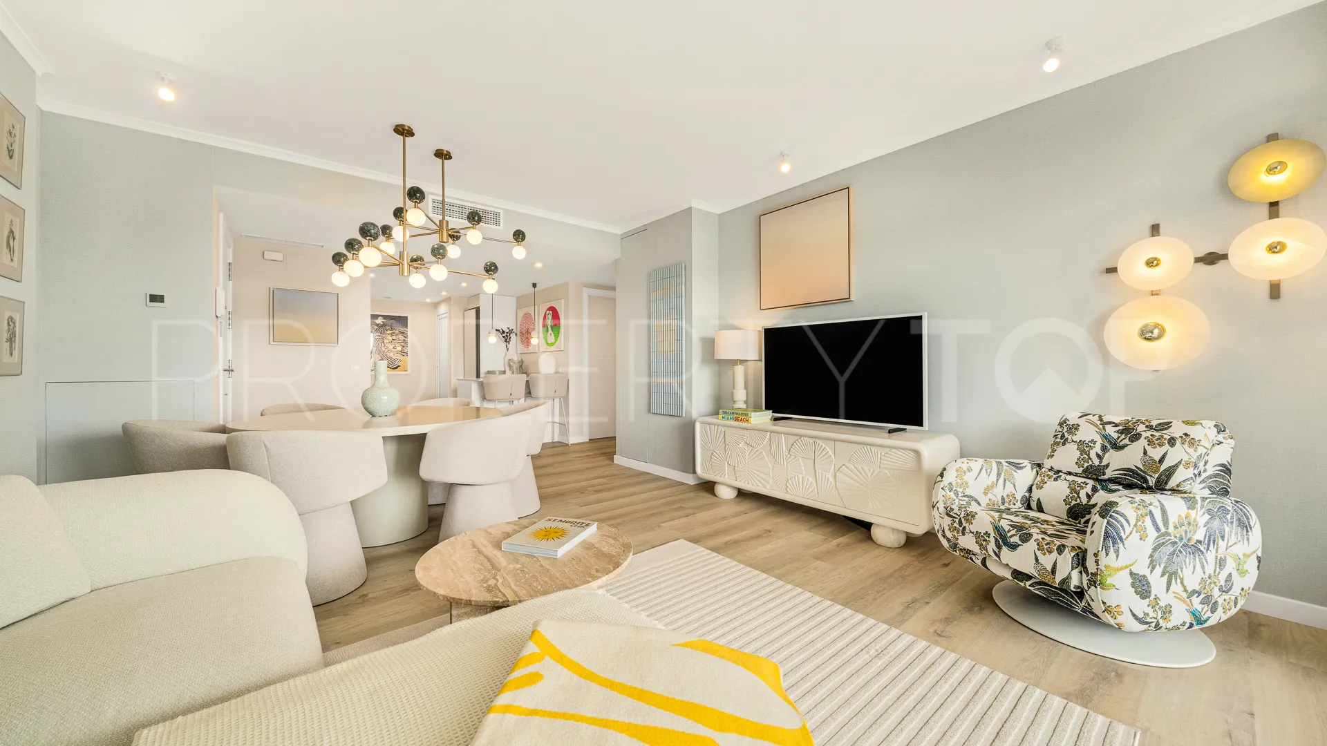 For sale apartment with 3 bedrooms in Las Brisas