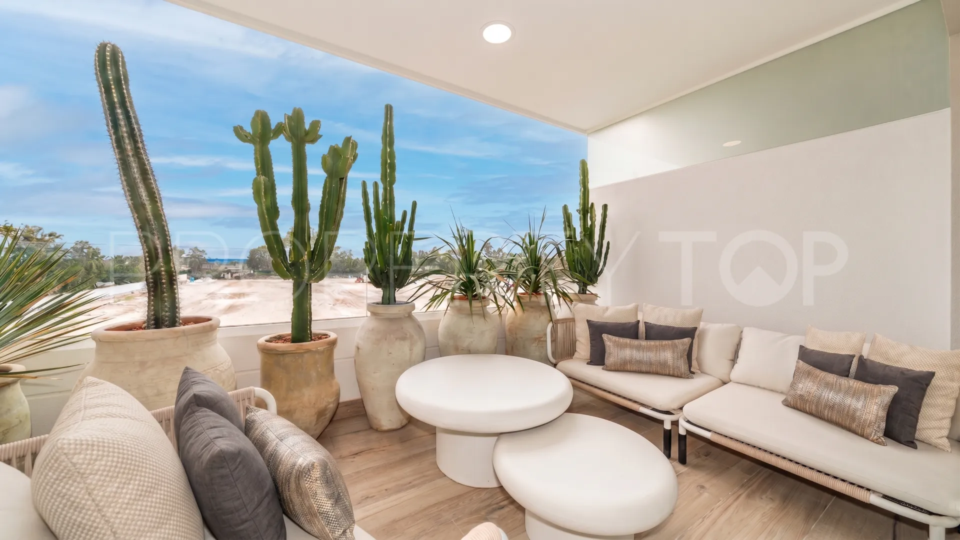 For sale apartment with 3 bedrooms in Las Brisas