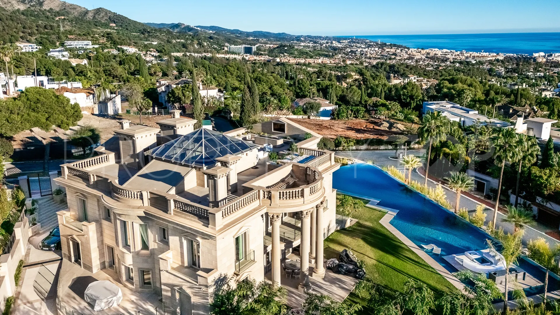 Sierra Blanca 7 bedrooms villa for sale