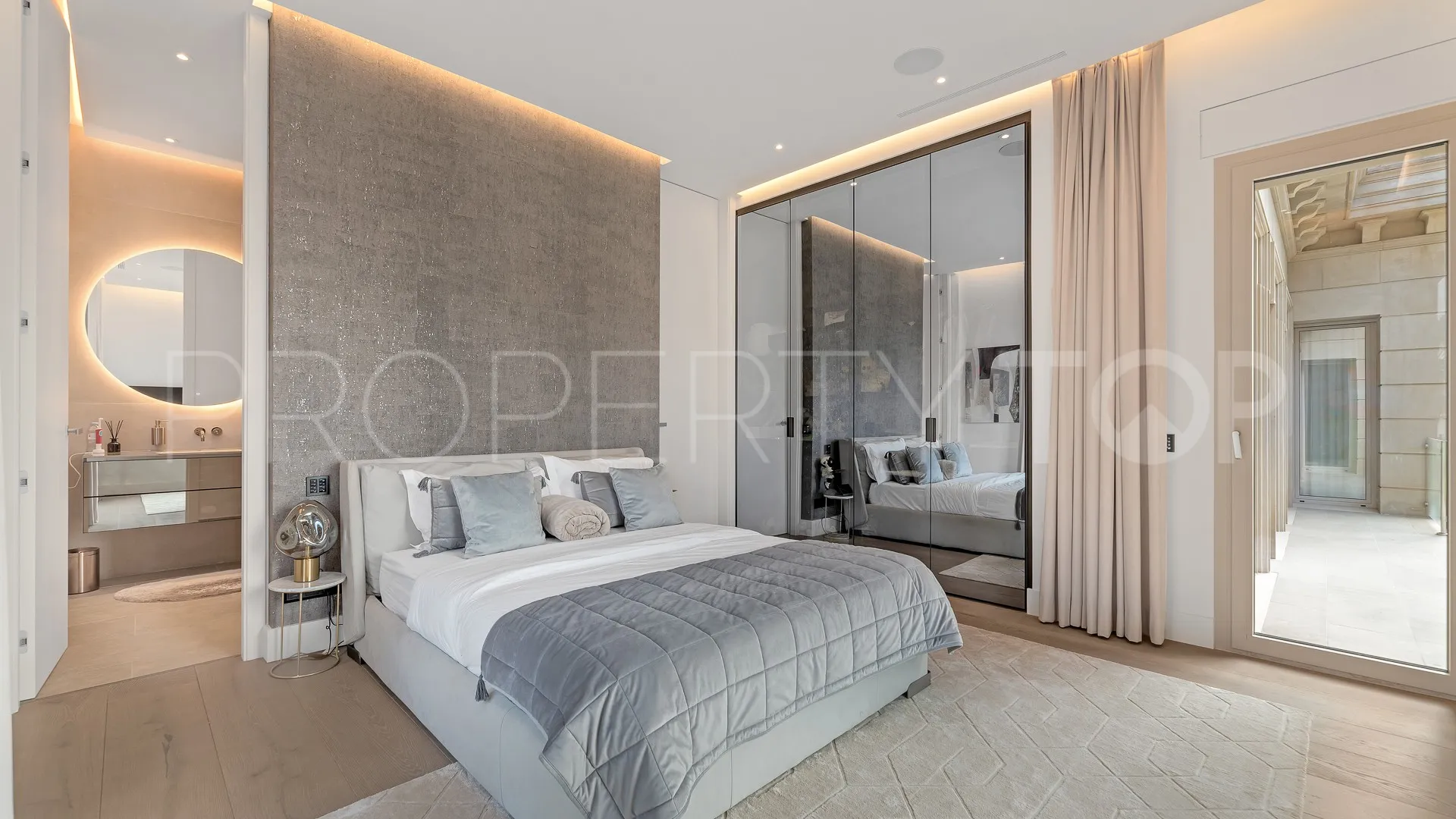 Sierra Blanca 7 bedrooms villa for sale