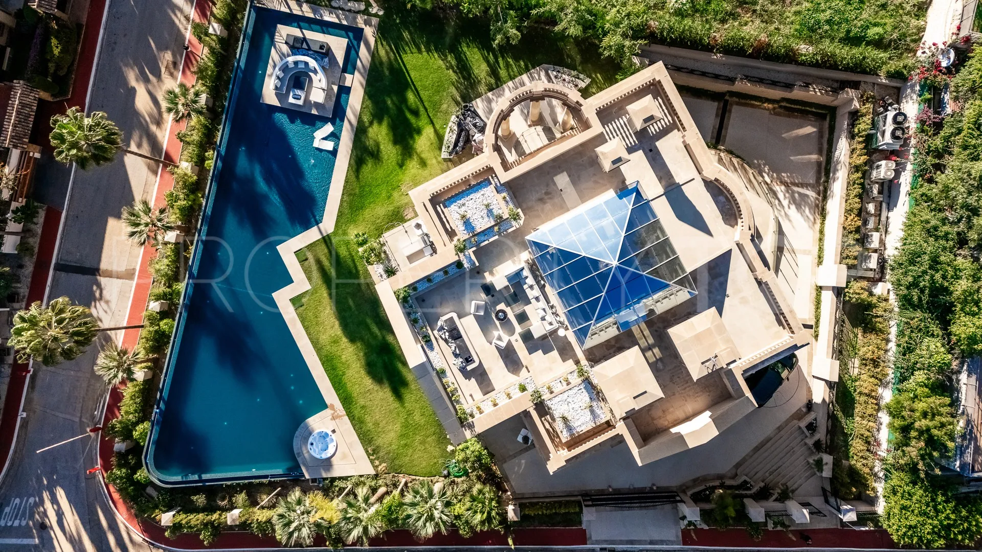 Sierra Blanca 7 bedrooms villa for sale