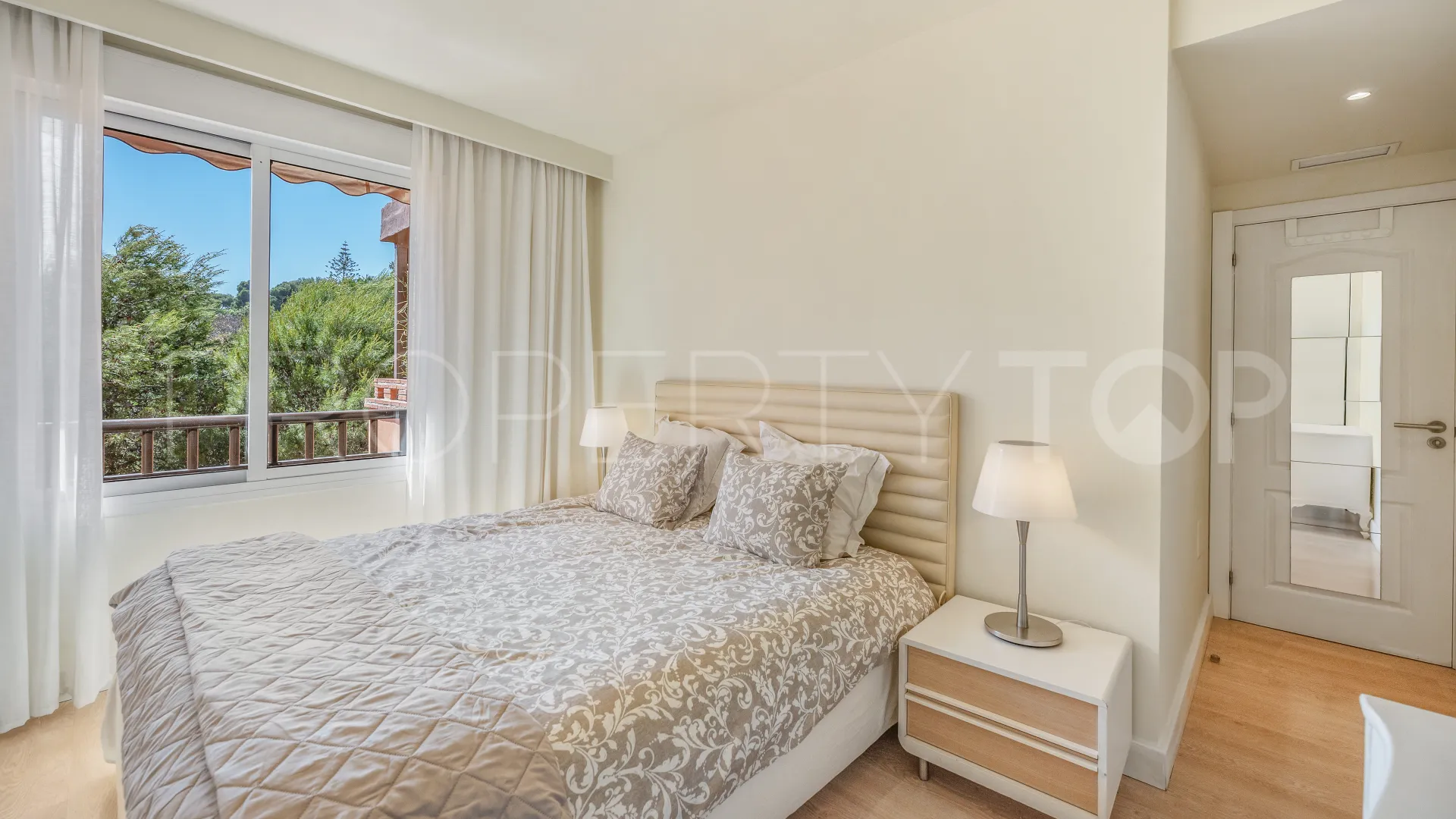 Apartamento en venta en Nagüeles