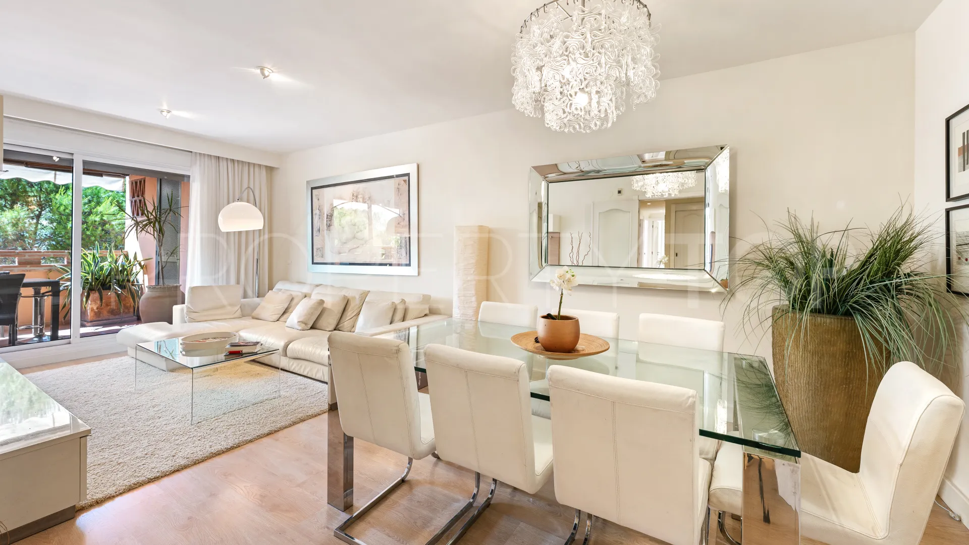 Apartamento en venta en Nagüeles