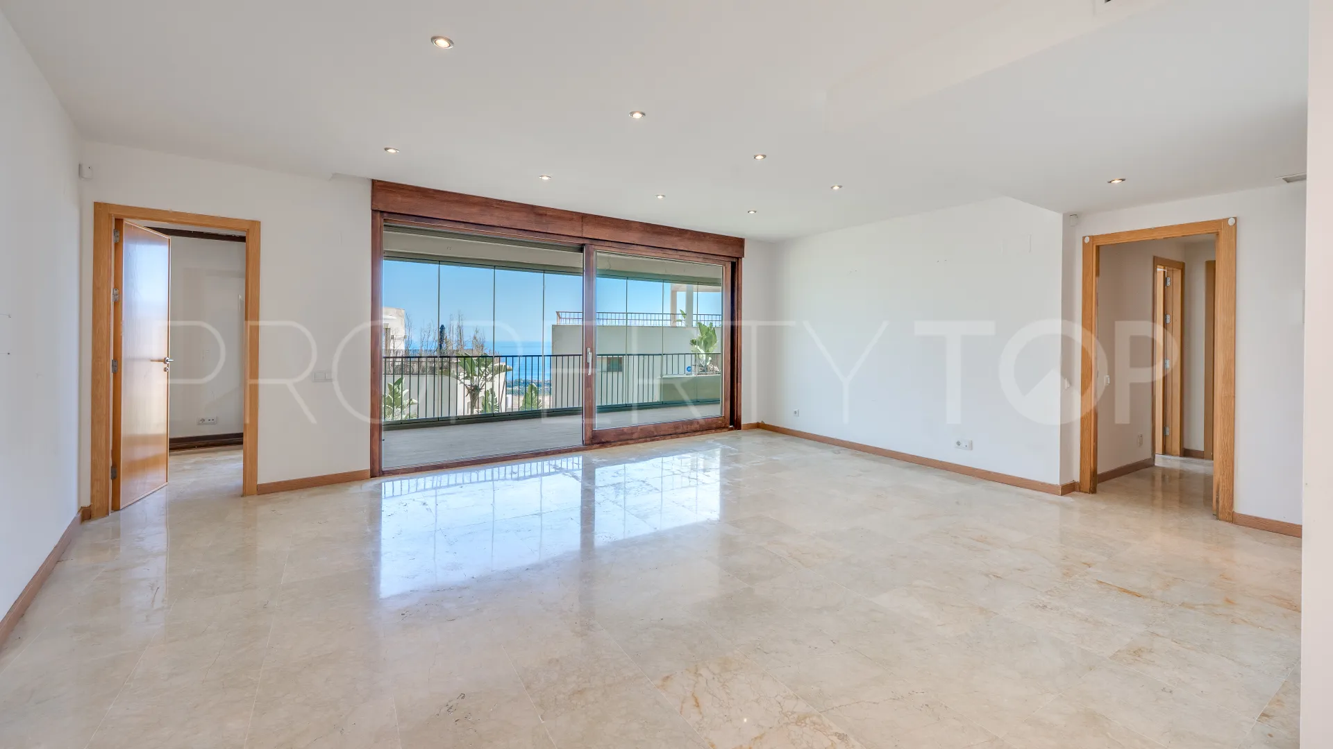 3 bedrooms Los Altos de los Monteros apartment for sale