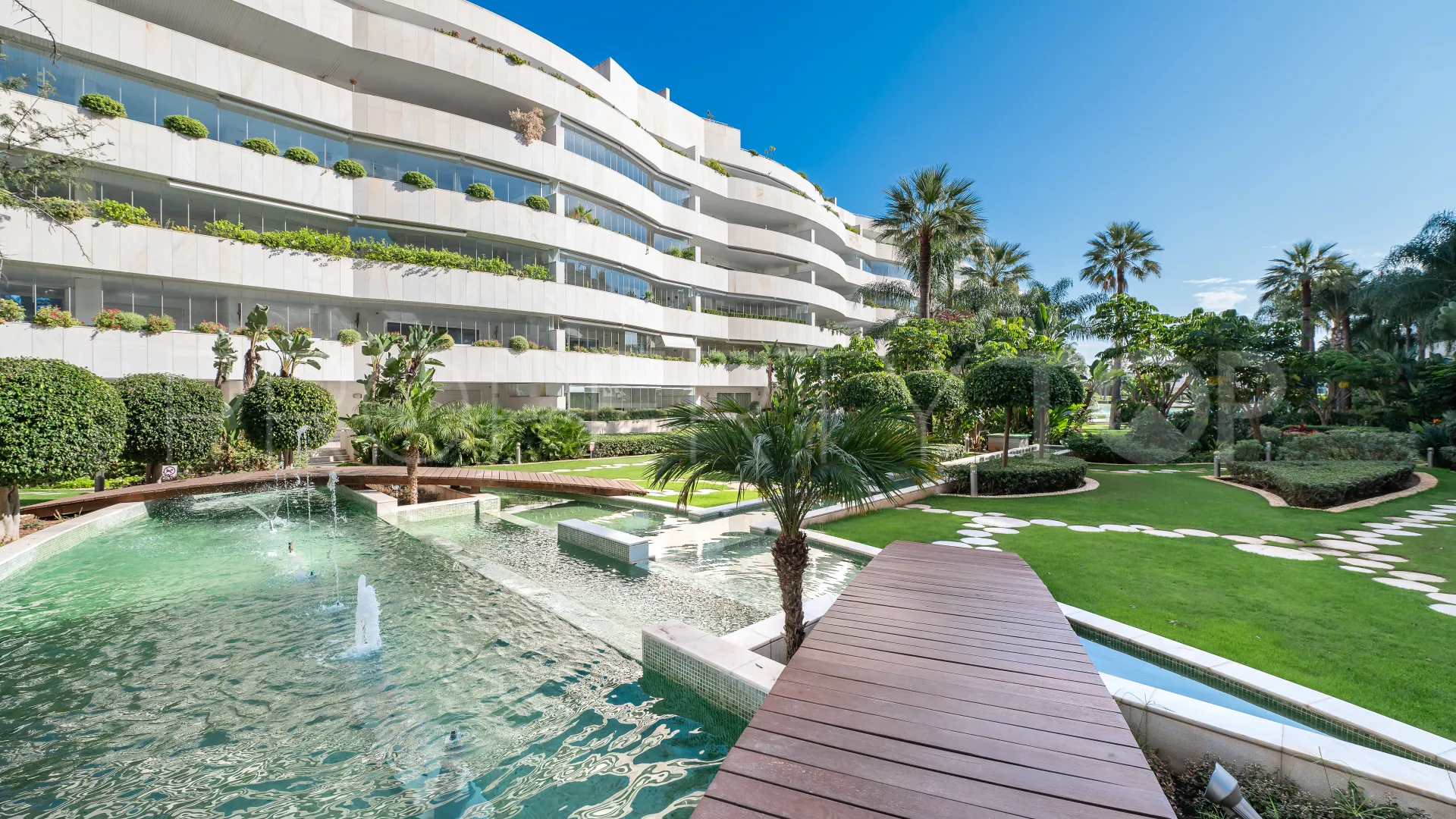 Comprar apartamento en Marbella - Puerto Banus de 2 dormitorios
