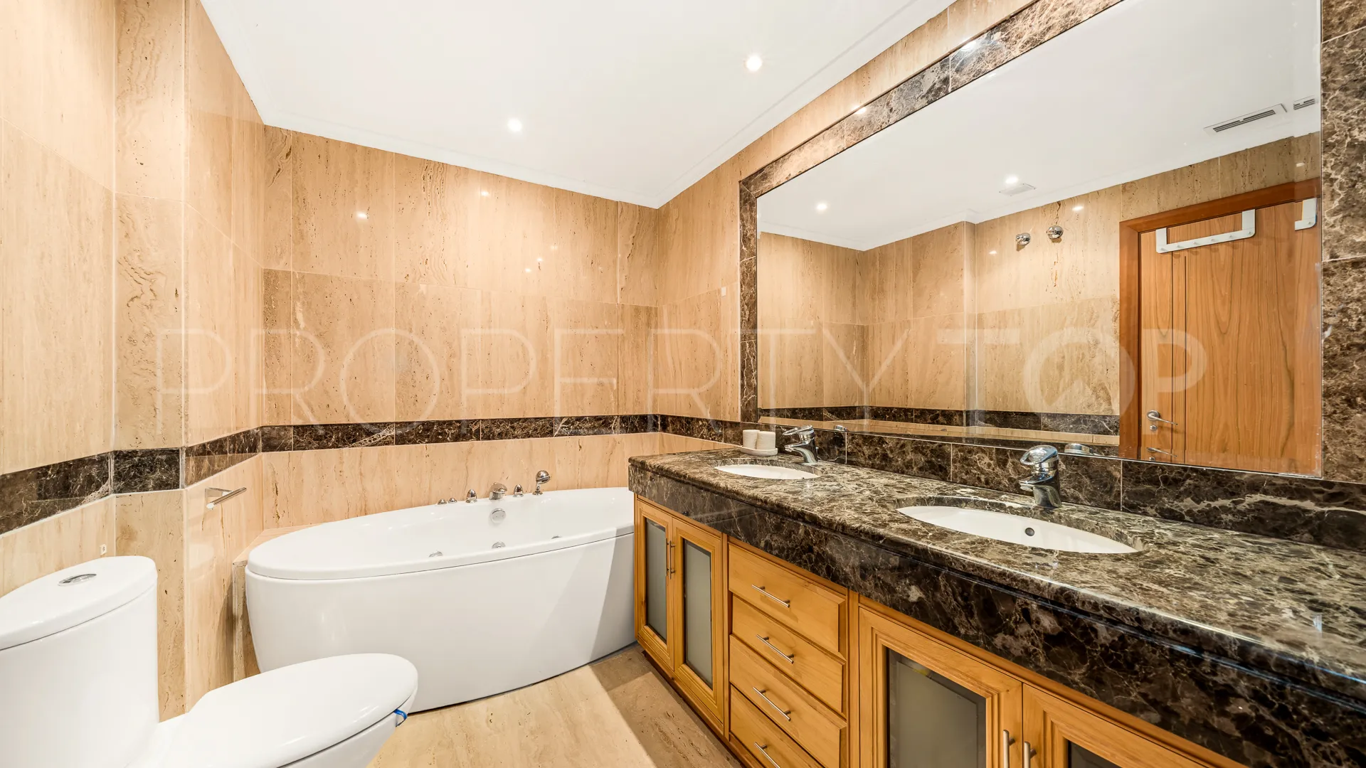 Comprar apartamento en Marbella - Puerto Banus de 2 dormitorios