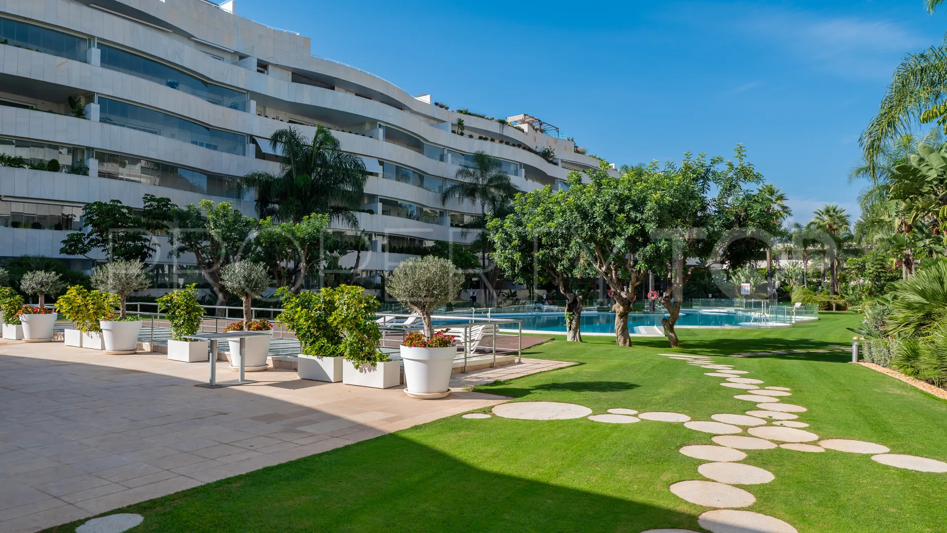 Comprar apartamento en Marbella - Puerto Banus de 2 dormitorios