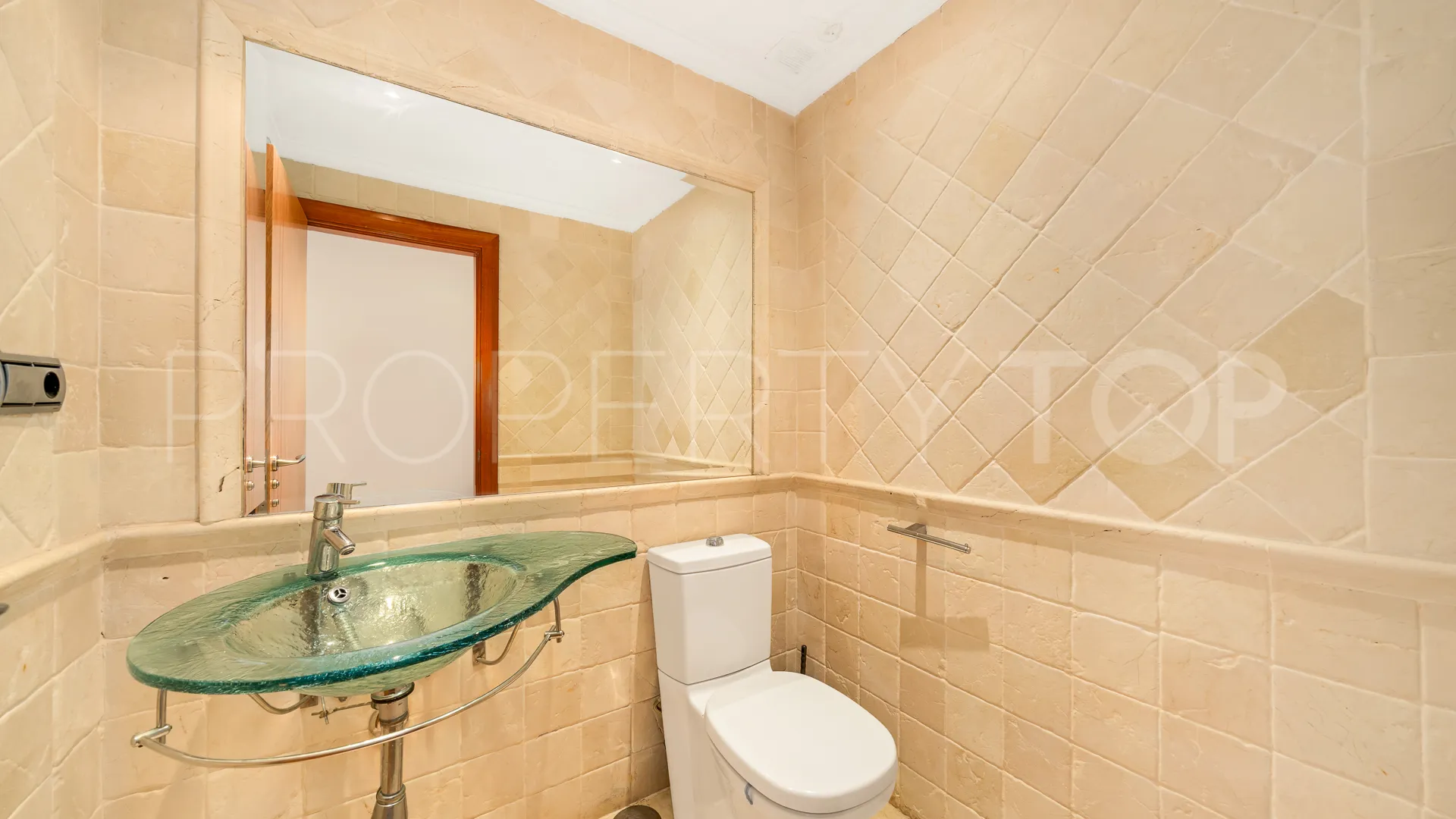 Comprar apartamento en Marbella - Puerto Banus de 2 dormitorios