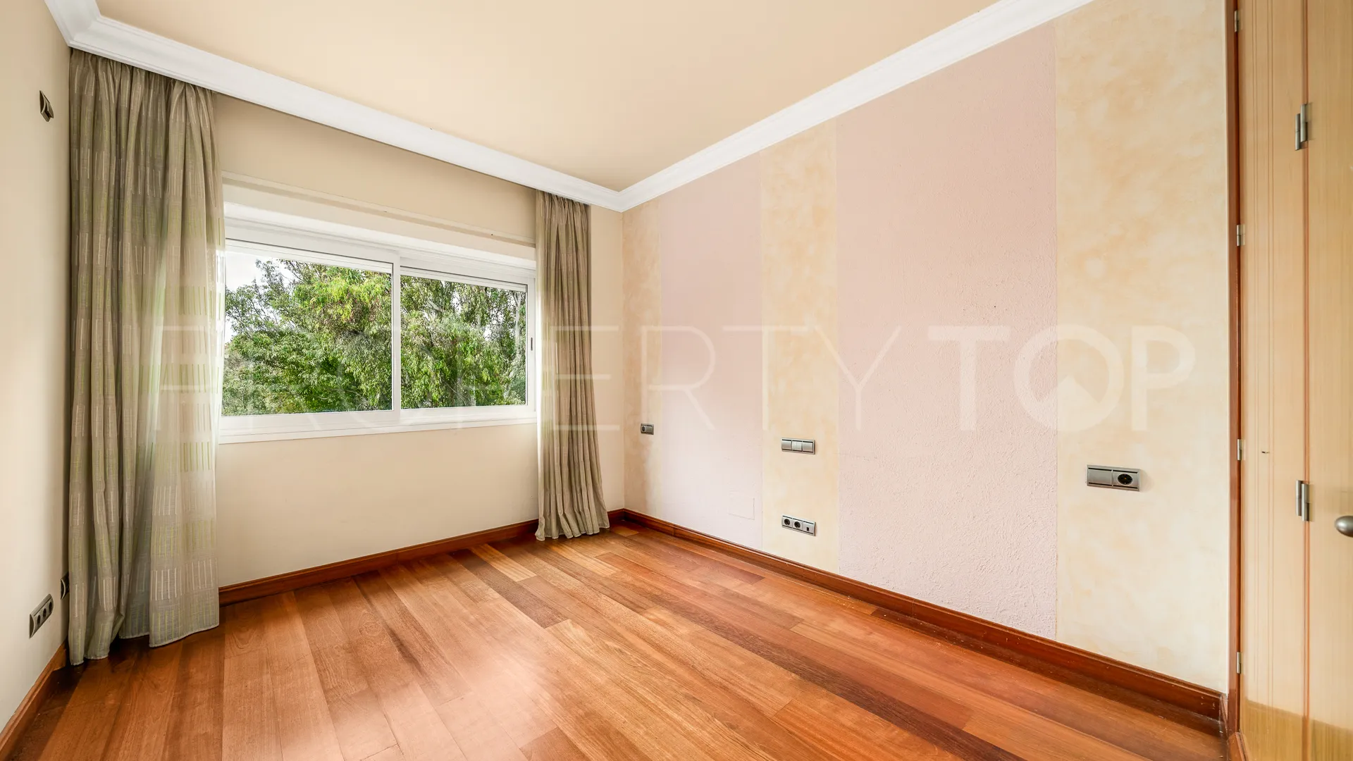 Comprar apartamento en Marbella - Puerto Banus de 2 dormitorios