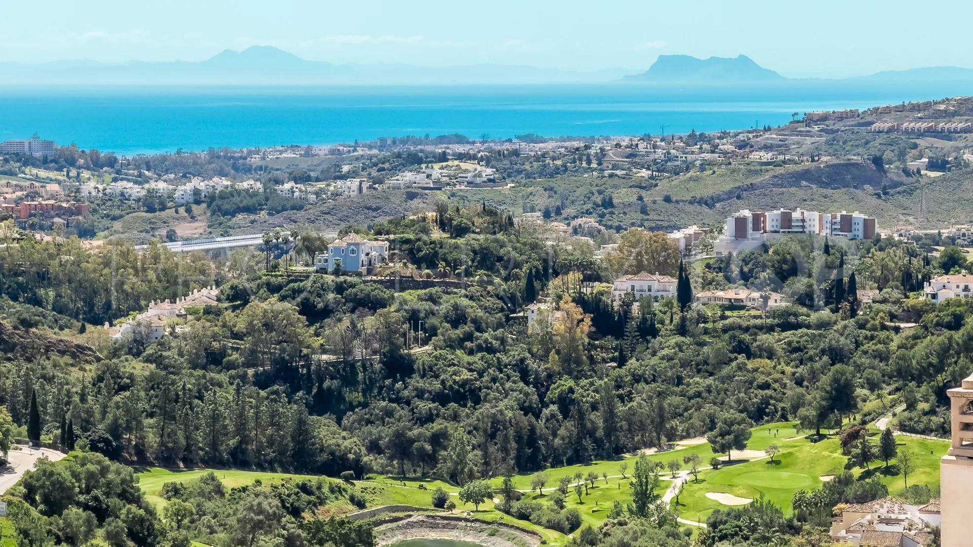 3 bedrooms town house in Benahavis for sale