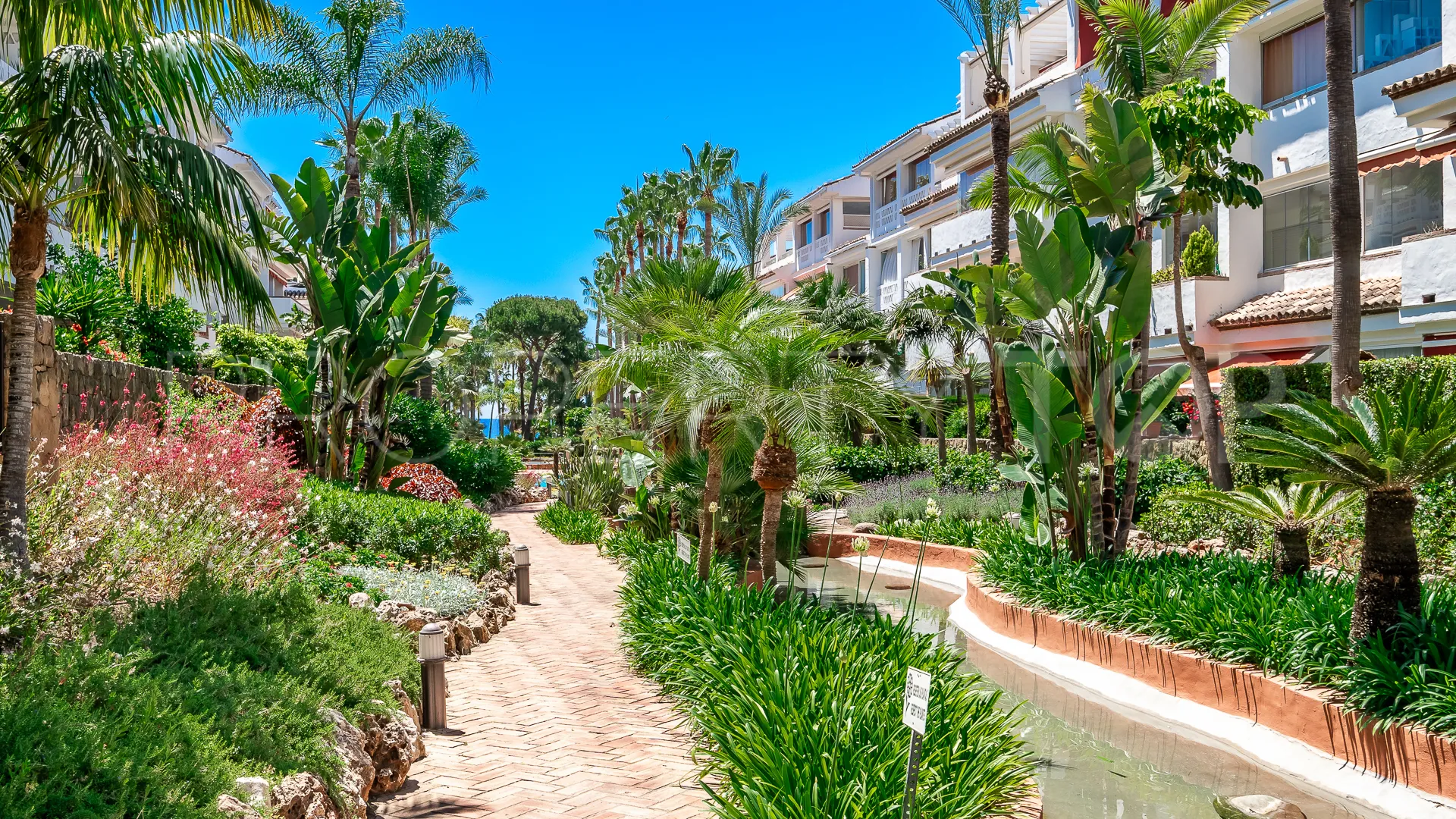 Ático en venta en Beach Side Golden Mile