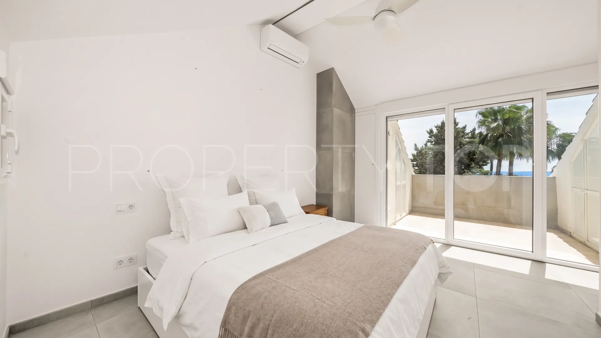 For sale Nagüeles semi detached house