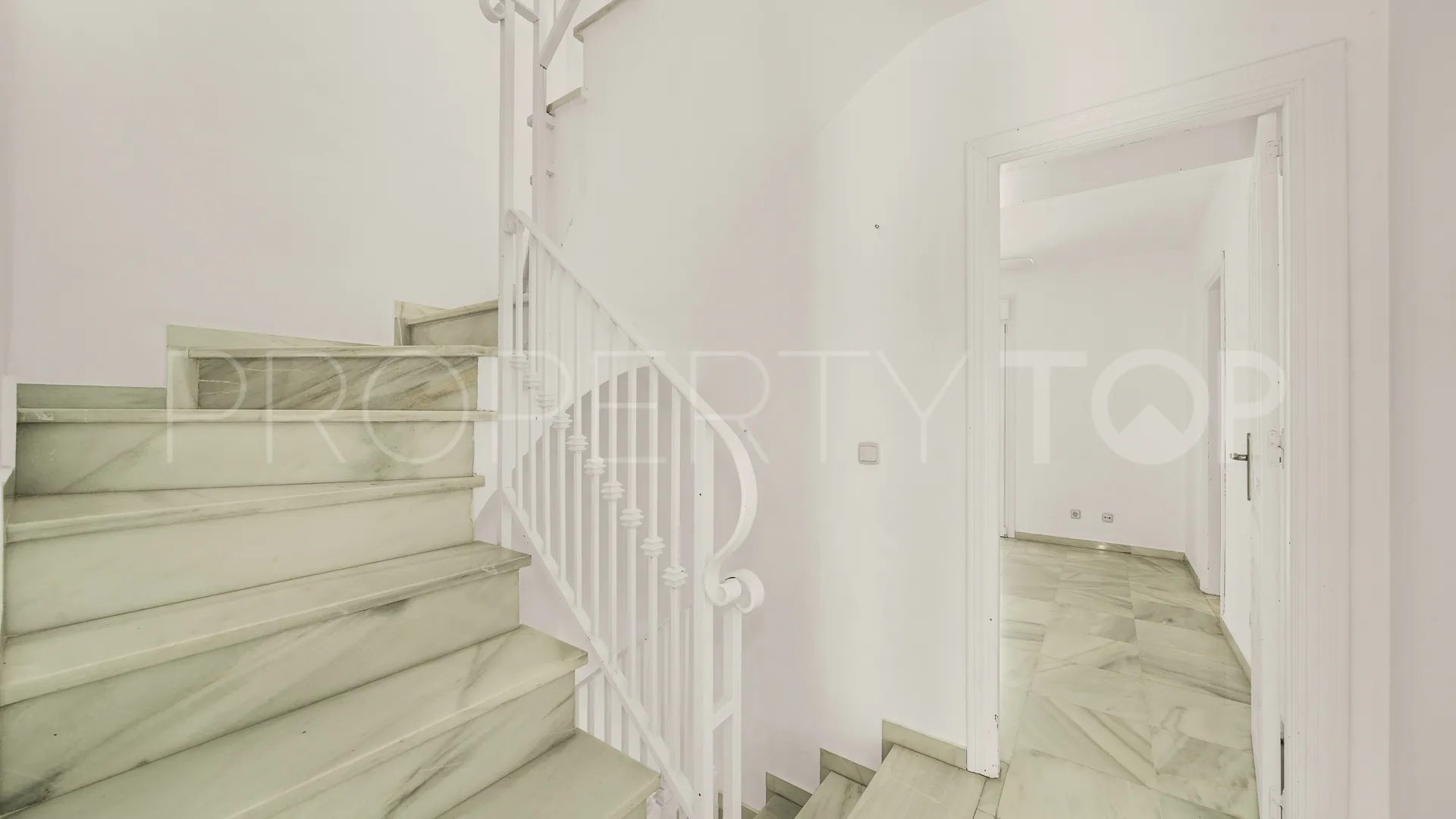 For sale Nagüeles semi detached house
